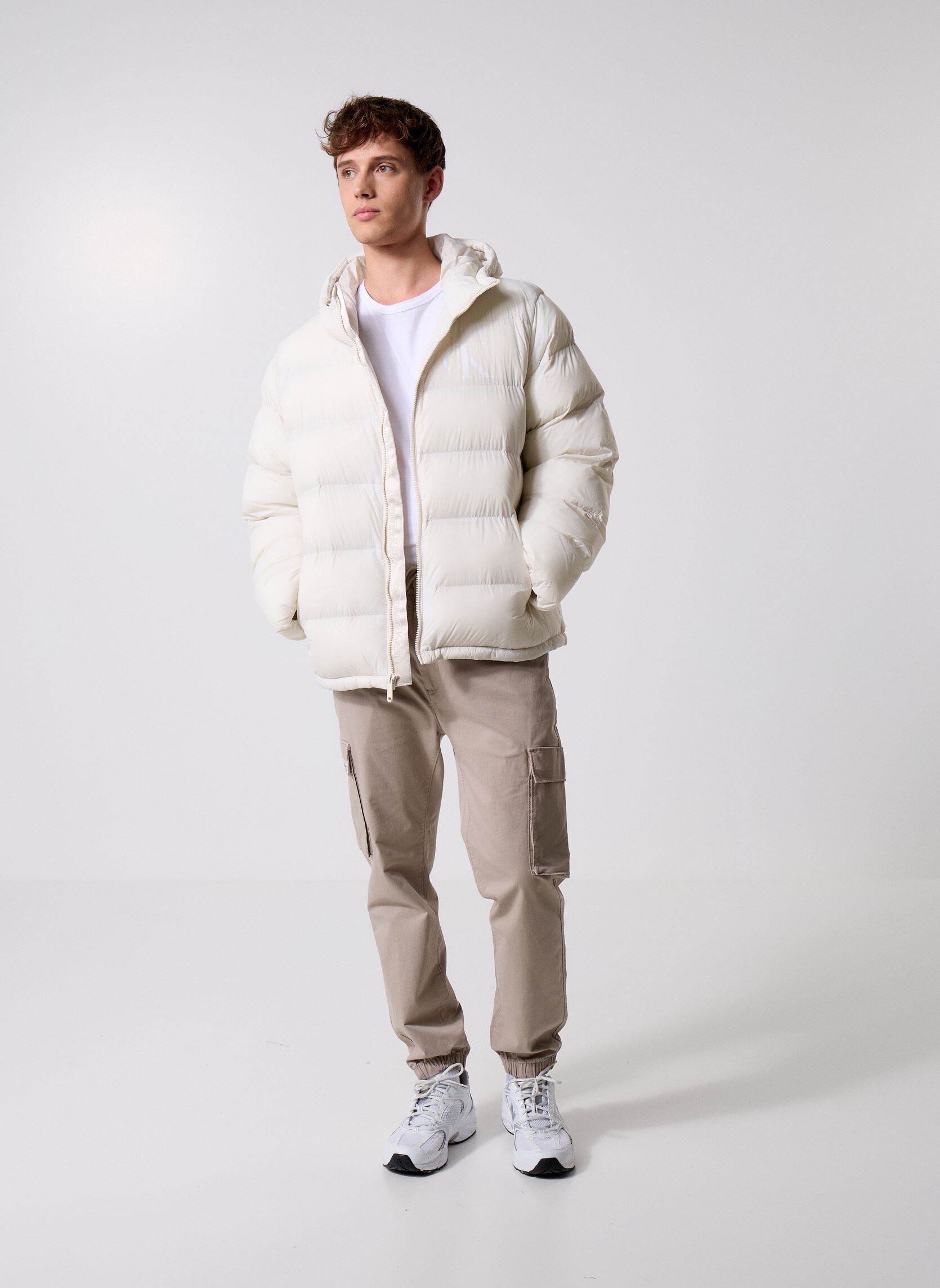 Doudounes Ls Nylon Monogram Pu LV04RD528G homme blanc Calvin Klein Jeans Doudounes Ls Nylon Monogram Pu LV04RD528G homme blanc WHITE