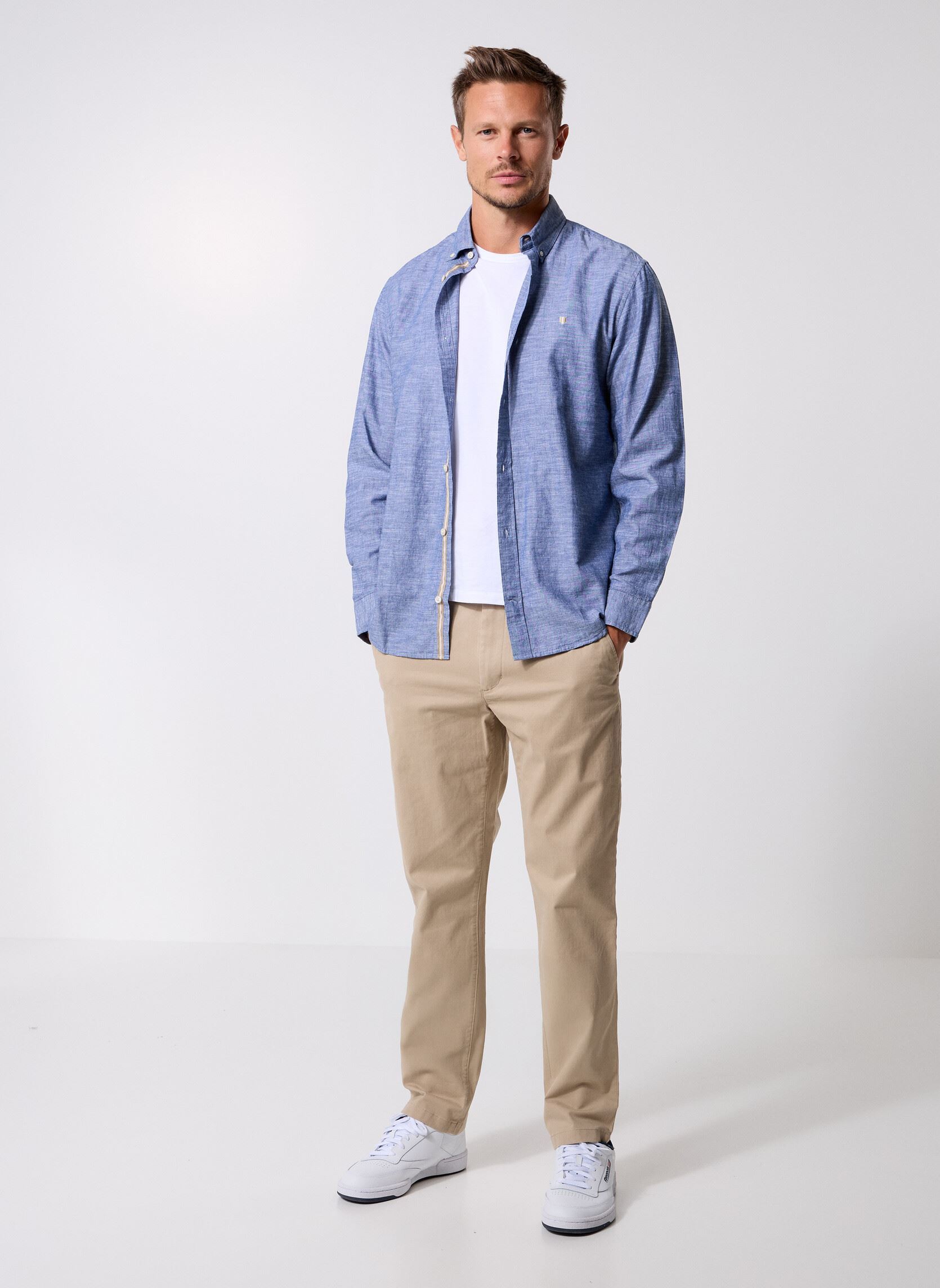 Pantalons chino Core Denton Essentia MW0MW41993 homme beige Tommy Hilfiger Pantalons chino Core Denton Essentia MW0MW41993 homme beige BATIQUE KHAKI