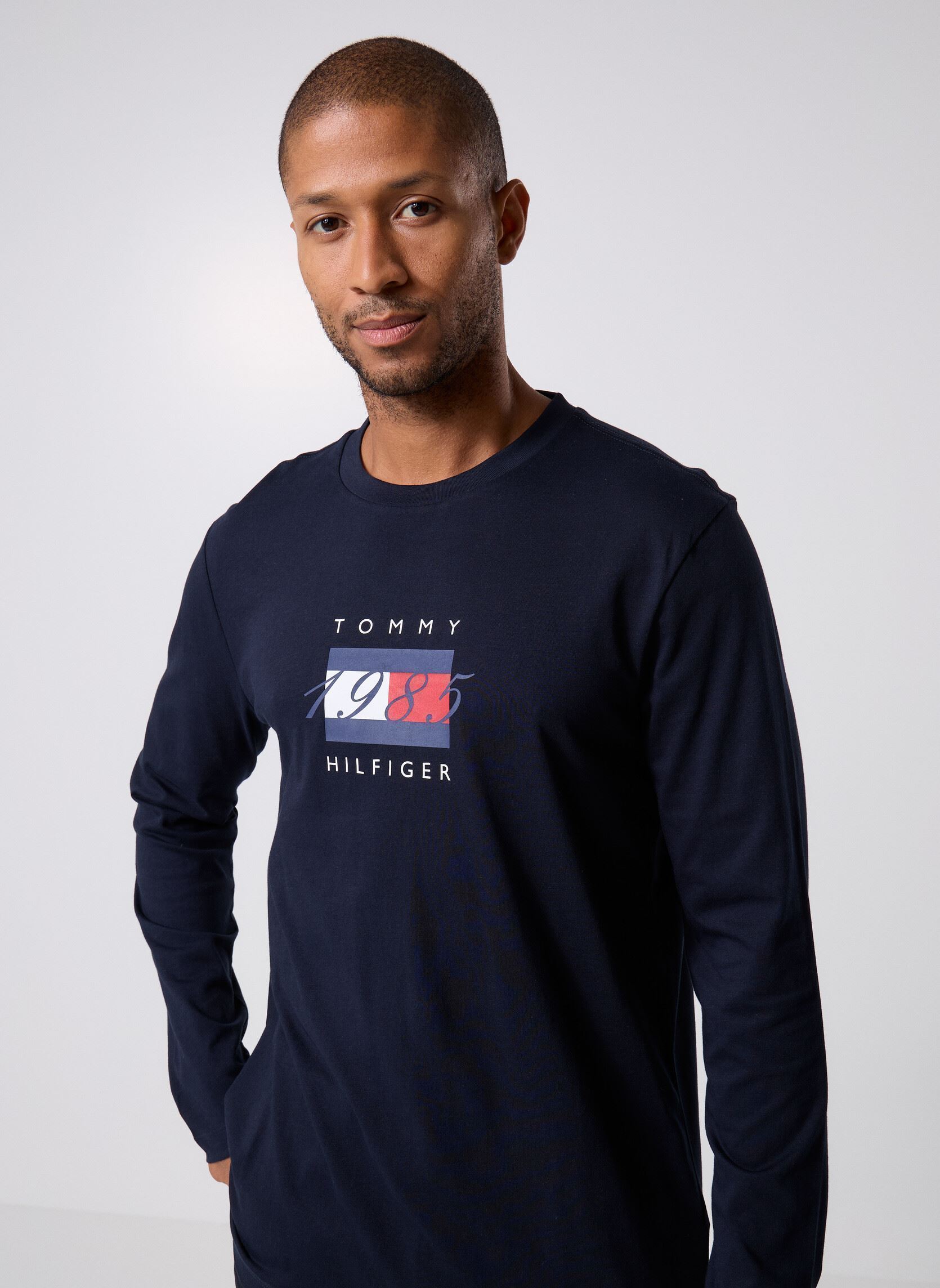 Vêtements Tommy Hilfiger Linear Flag Graphic MW0MW41497 pour Accessoires