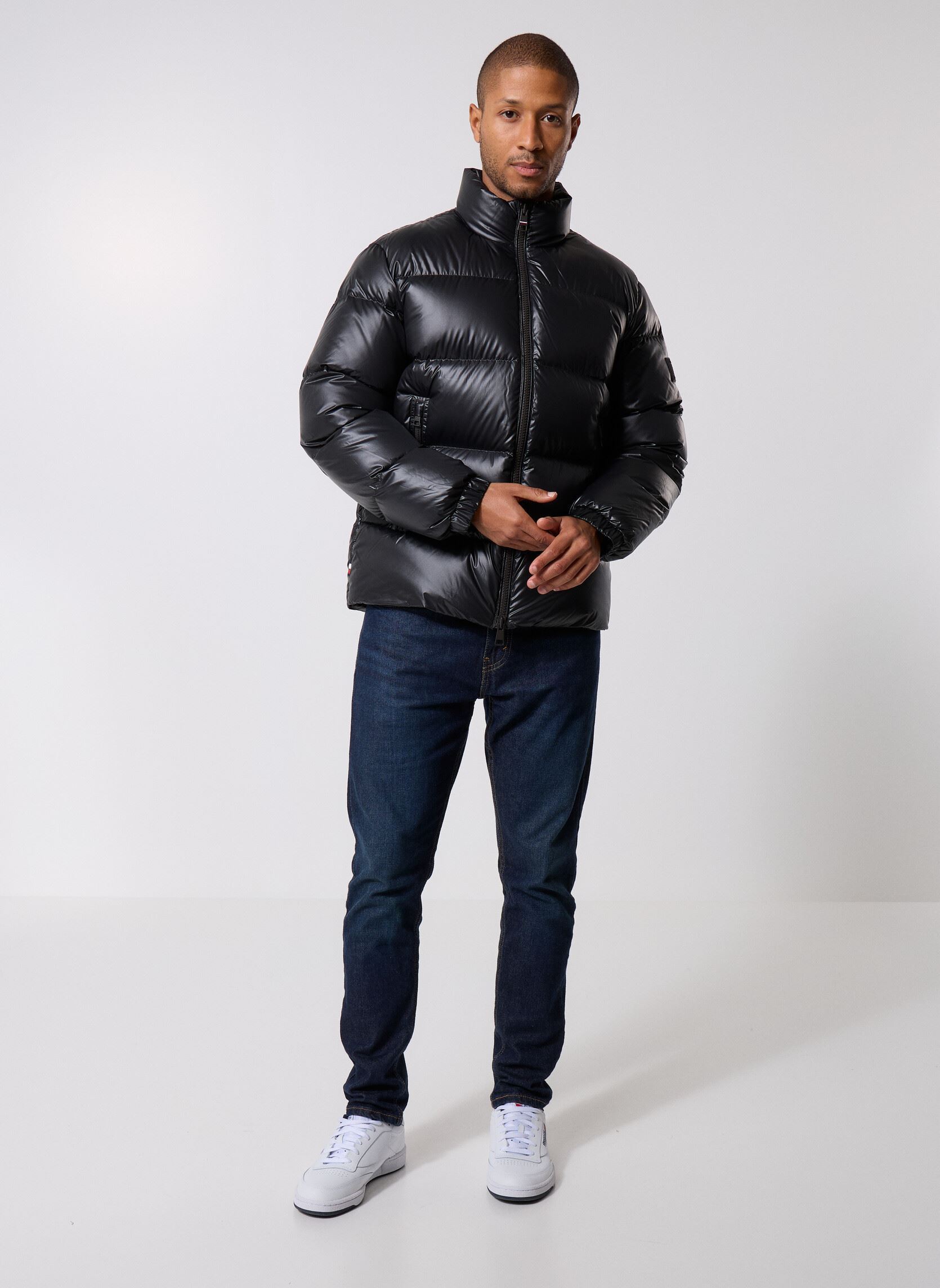 Vestes Shiny Down Stand Puf MW0MW40617 homme noir Tommy Hilfiger Vestes Shiny Down Stand Puf MW0MW40617 homme noir BLACK