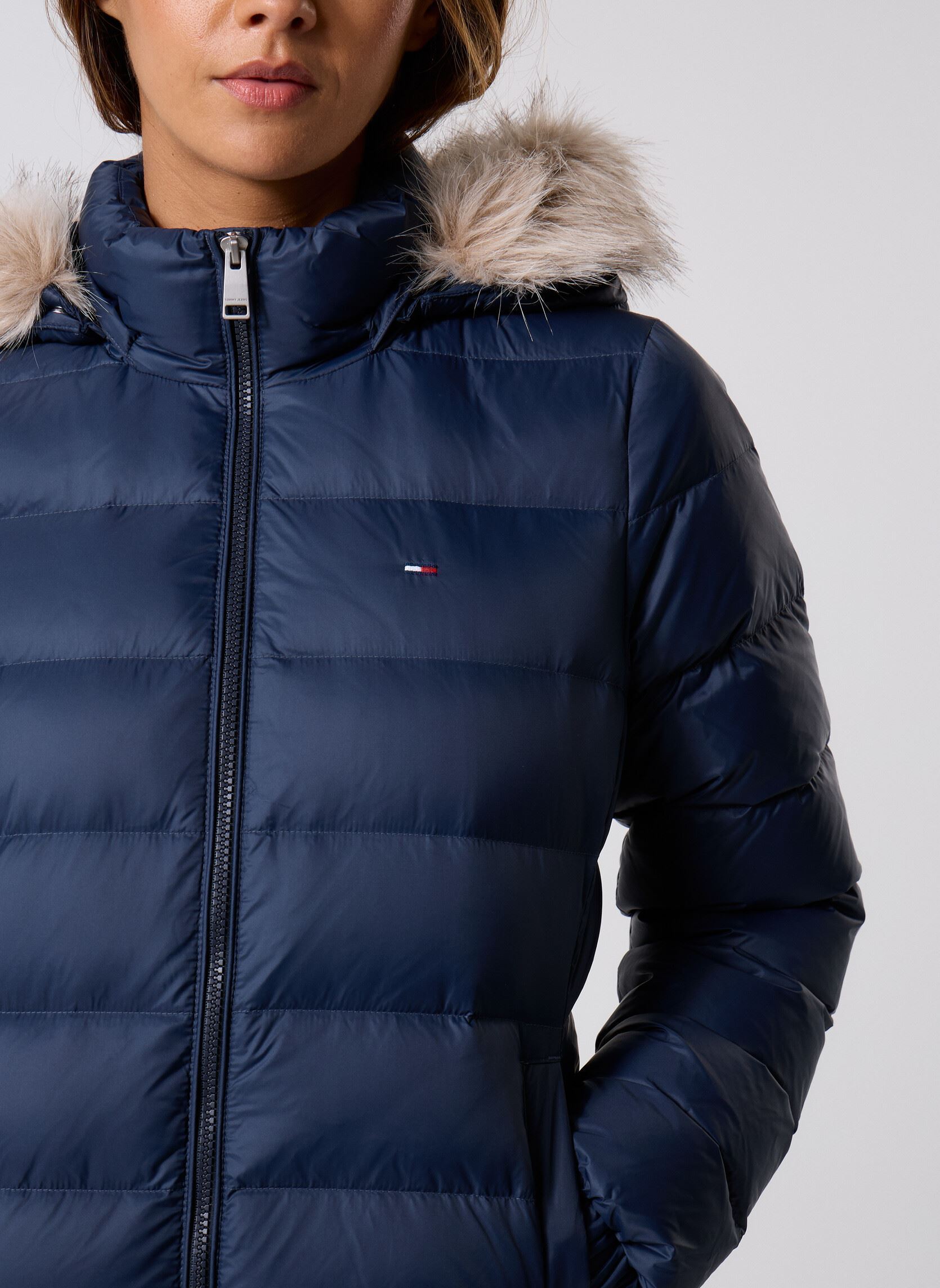 Doudounes Tjw Essential Hooded DW0DW18864 homme bleu Tommy Jeans Doudounes Tjw Essential Hooded DW0DW18864 homme bleu BLUE