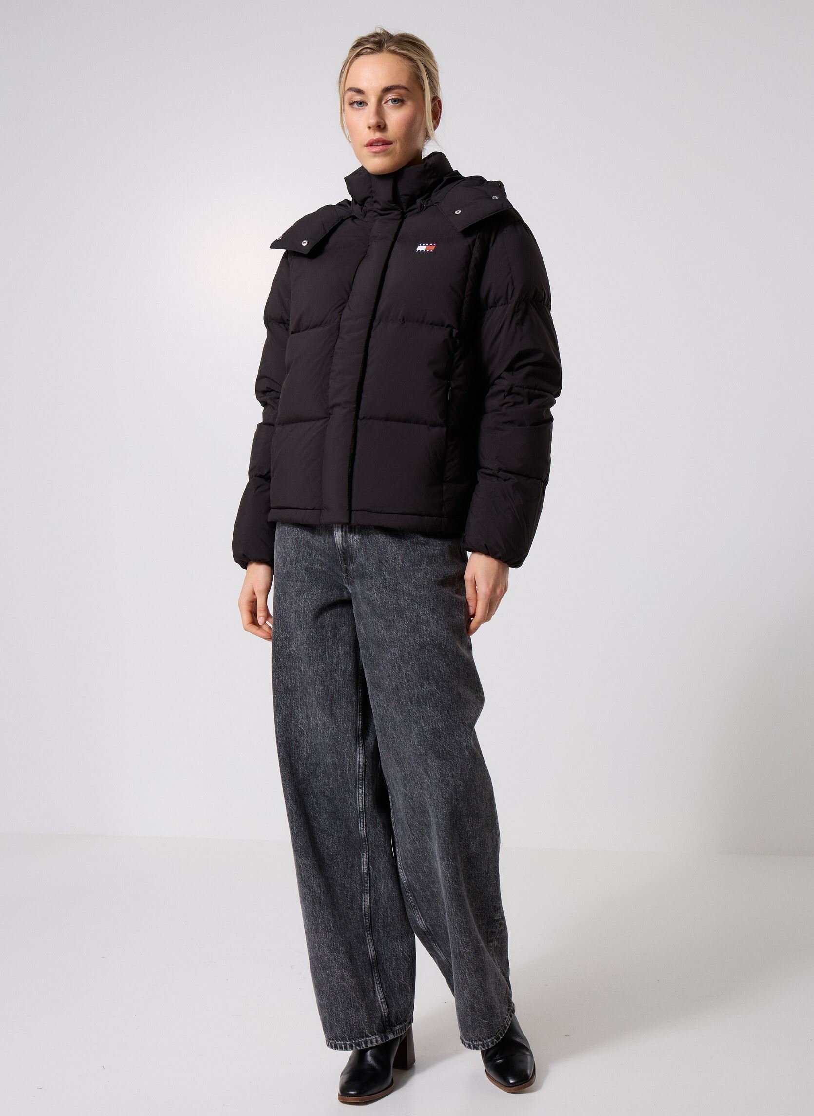 Doudounes Tjw Alaska Grid Down DW0DW21623 femme noir Tommy Jeans Doudounes Tjw Alaska Grid Down DW0DW21623 femme noir BLACK