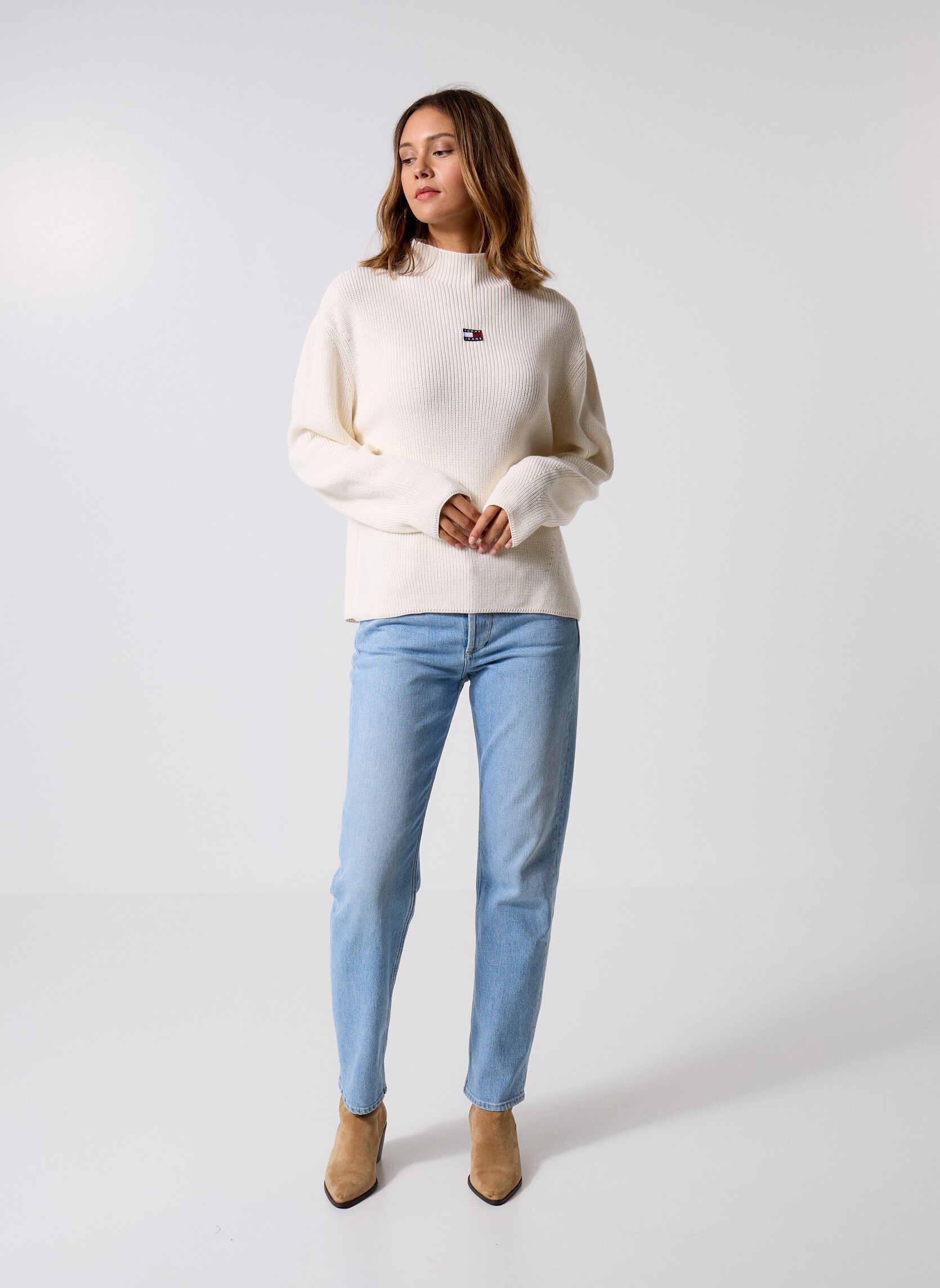 Pulls Tjw Mockneck Badge S DW0DW21676 femme blanc Tommy Jeans Pulls Tjw Mockneck Badge S DW0DW21676 femme blanc WHITE