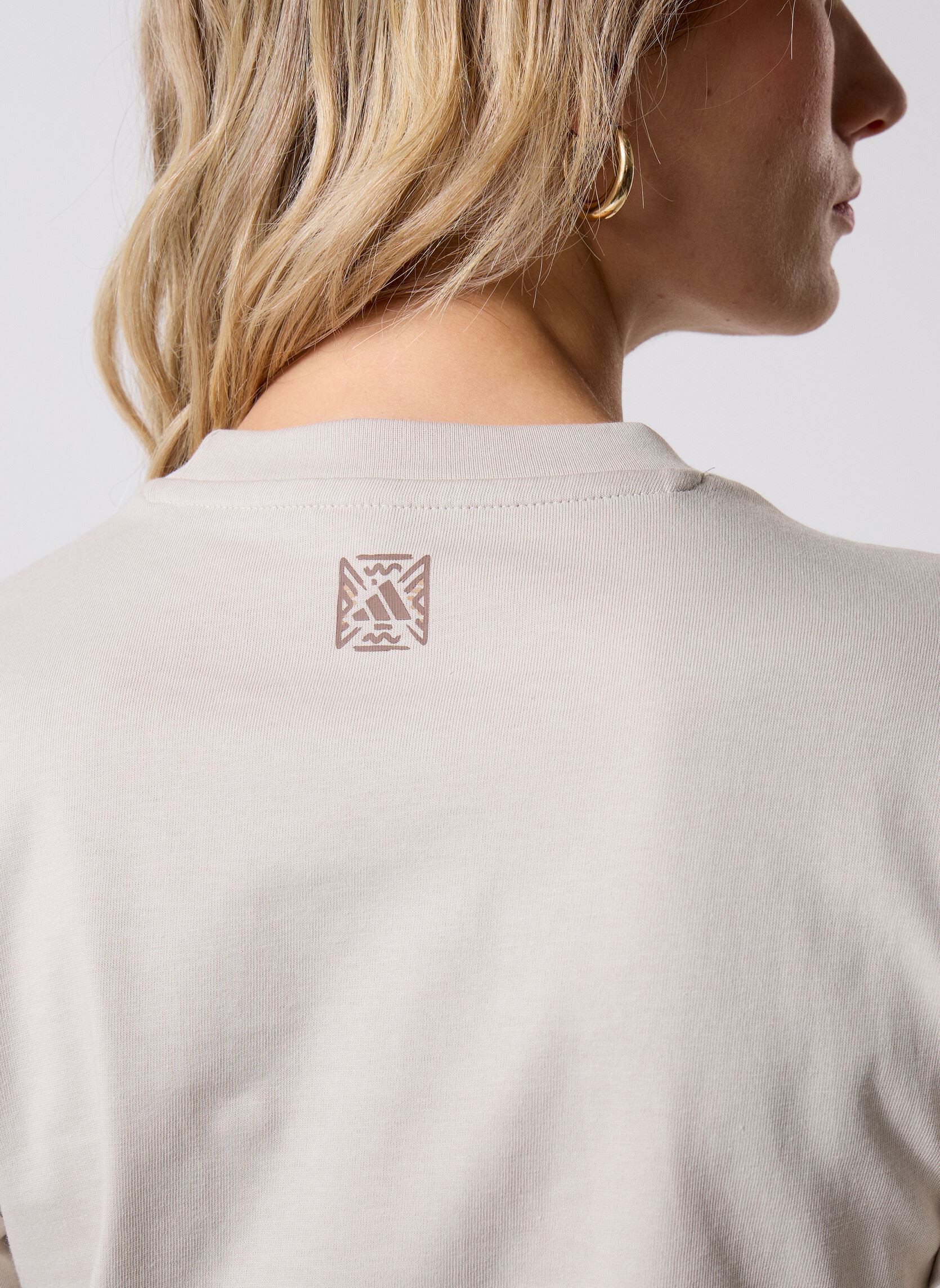 T-shirts met korte mouwen W ANIMAL T dames beige adidas sportswear T-shirts met korte mouwen W ANIMAL T dames beige Wonalu