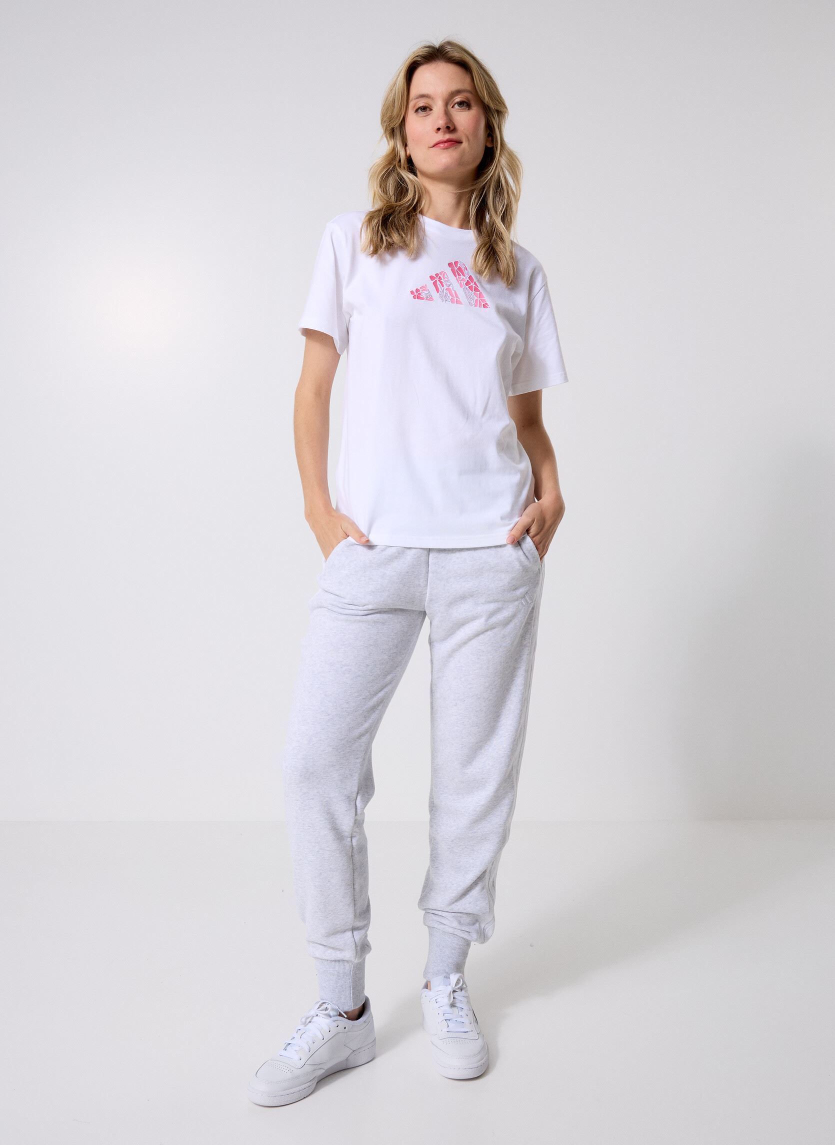 T-shirts met korte mouwen W SOFTS T 1 dames wit adidas sportswear T-shirts met korte mouwen W SOFTS T 1 dames wit WHITE