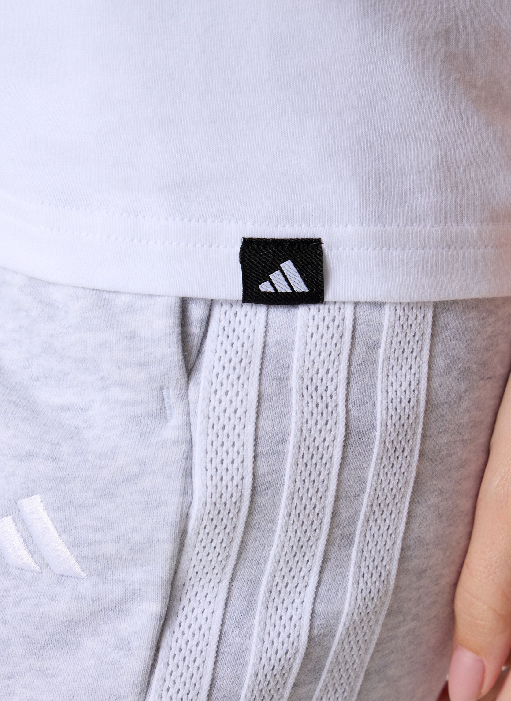 T-shirts met korte mouwen W SOFTS T 1 dames wit adidas sportswear T-shirts met korte mouwen W SOFTS T 1 dames wit WHITE