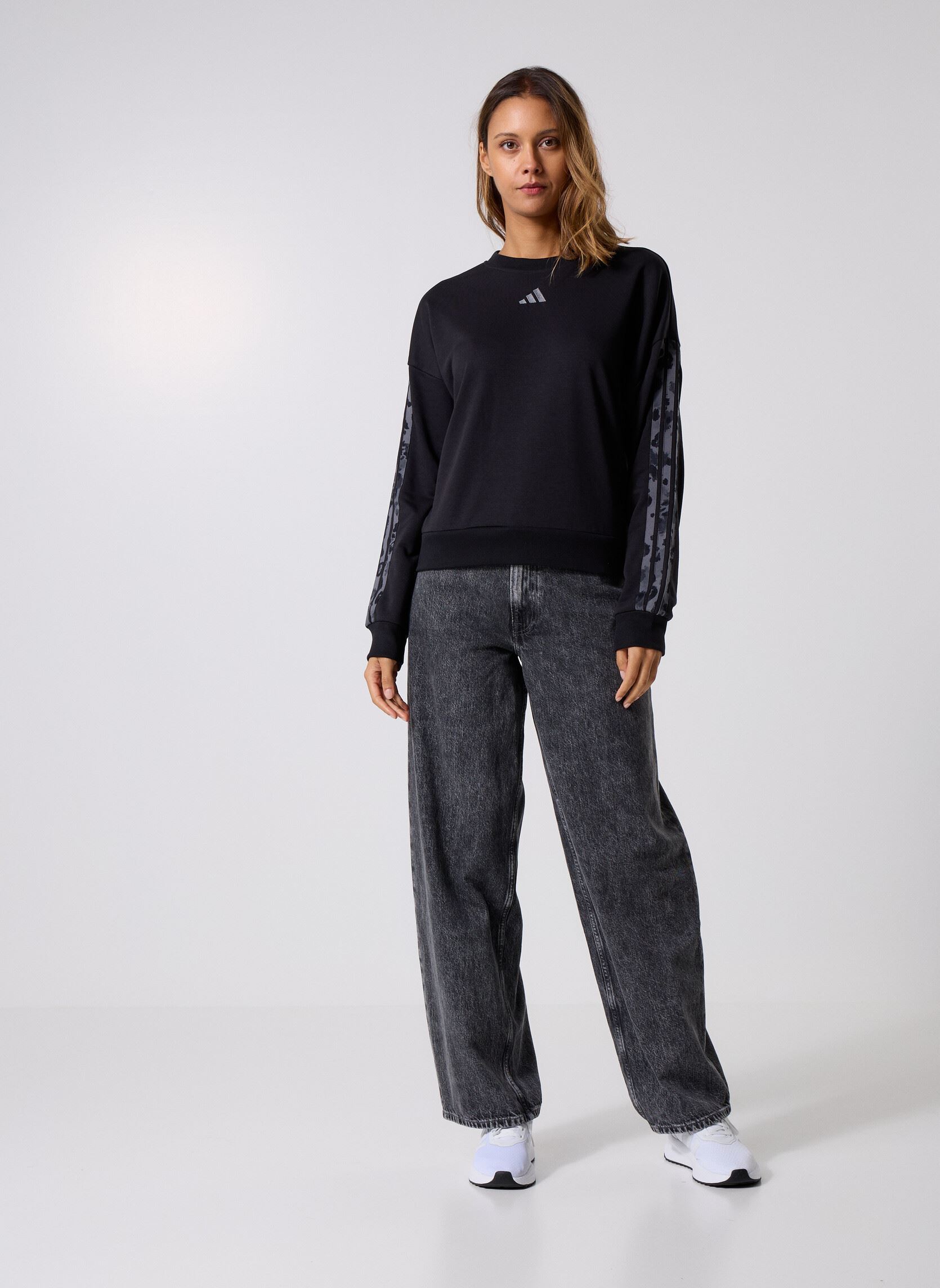 Sweatshirts W AOP SWT femme noir adidas sportswear Sweatshirts W AOP SWT femme noir Black/Multco