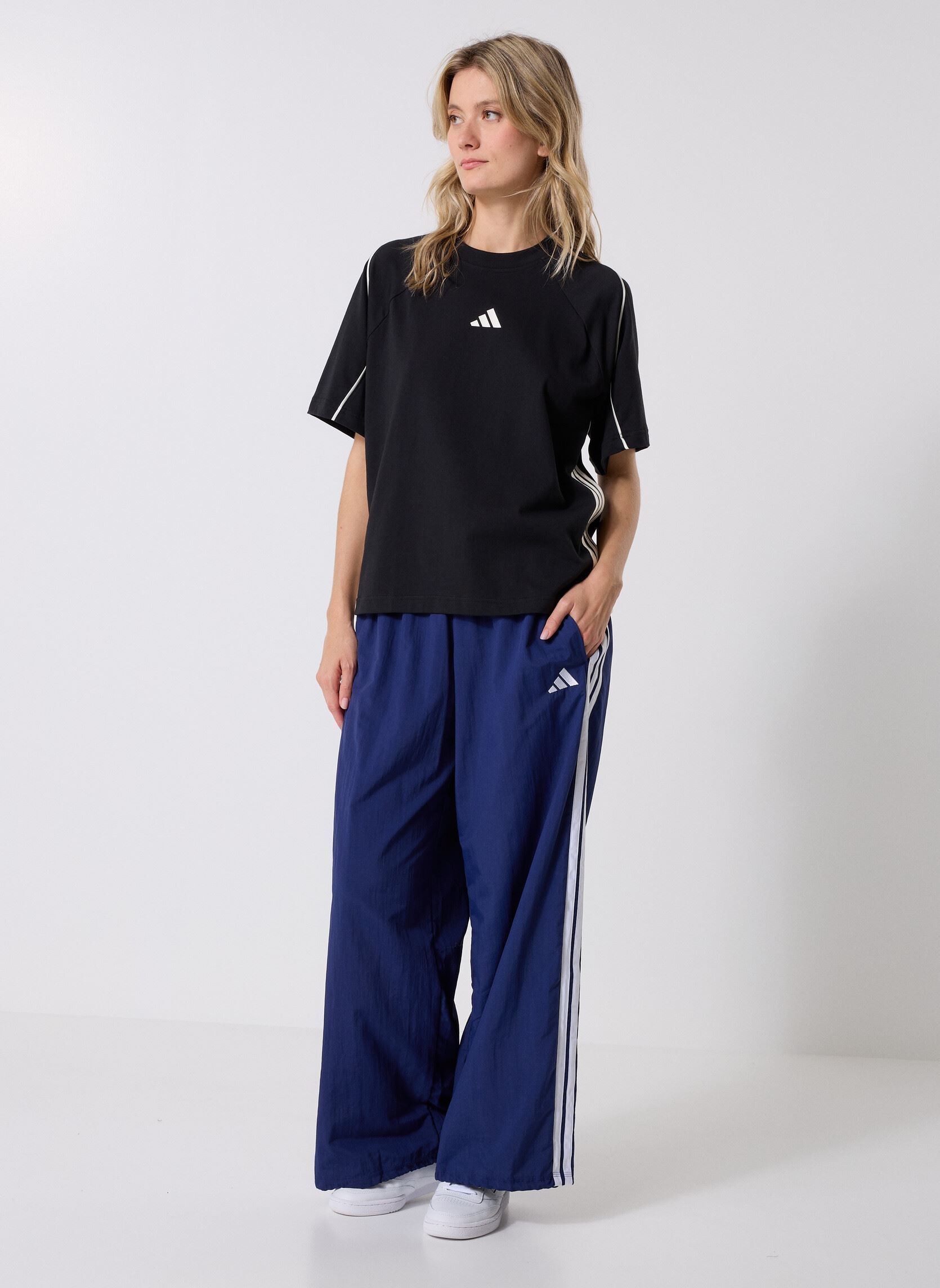 T-shirt a maniche corte W STADIUM TEE donna nero adidas sportswear T-shirt a maniche corte W STADIUM TEE donna nero Black/Owhite