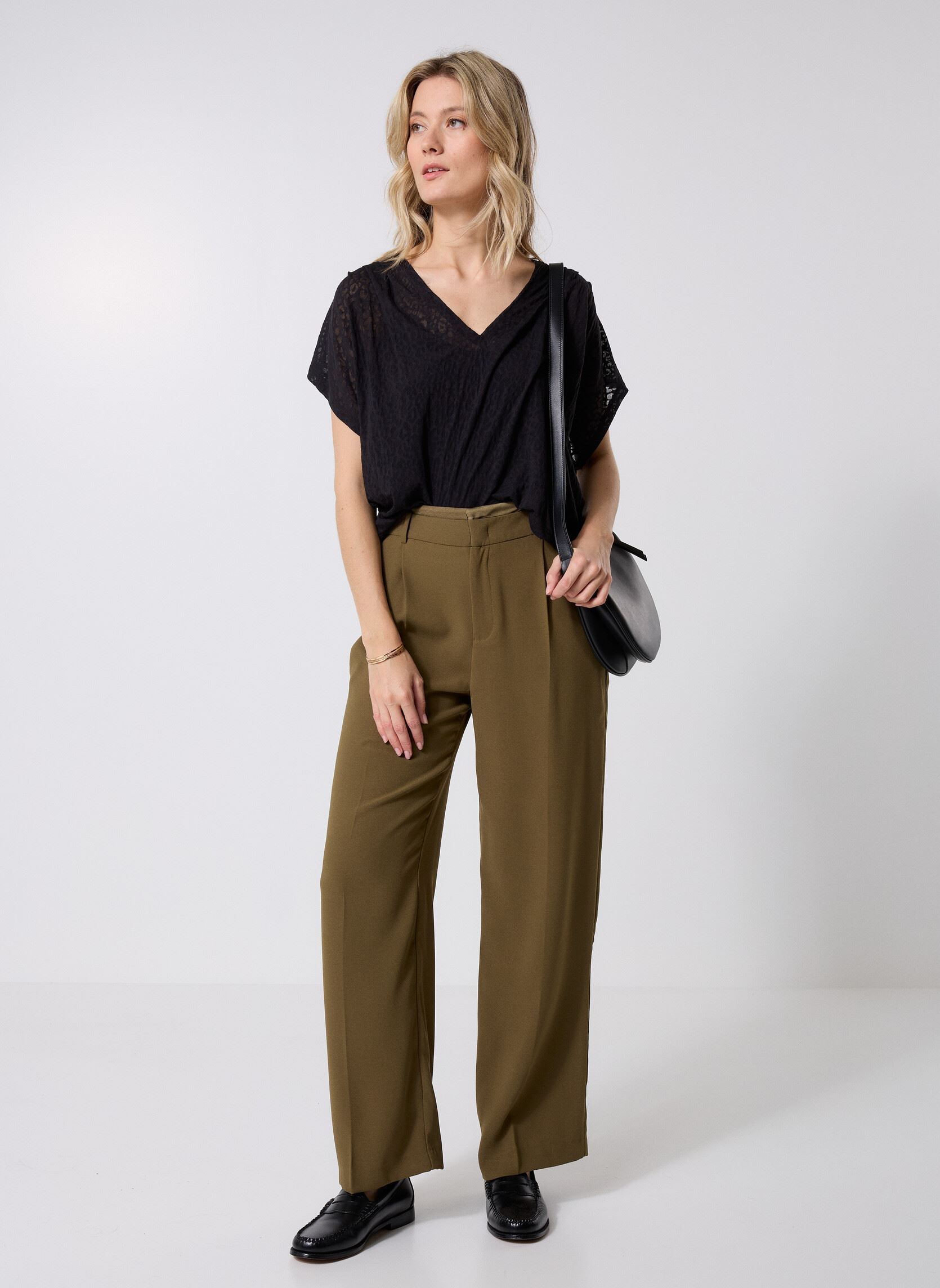 Tee-shirts manches courtes B210245 femme noir IKKS Women Tee-shirts manches courtes B210245 femme noir 02-NOIR