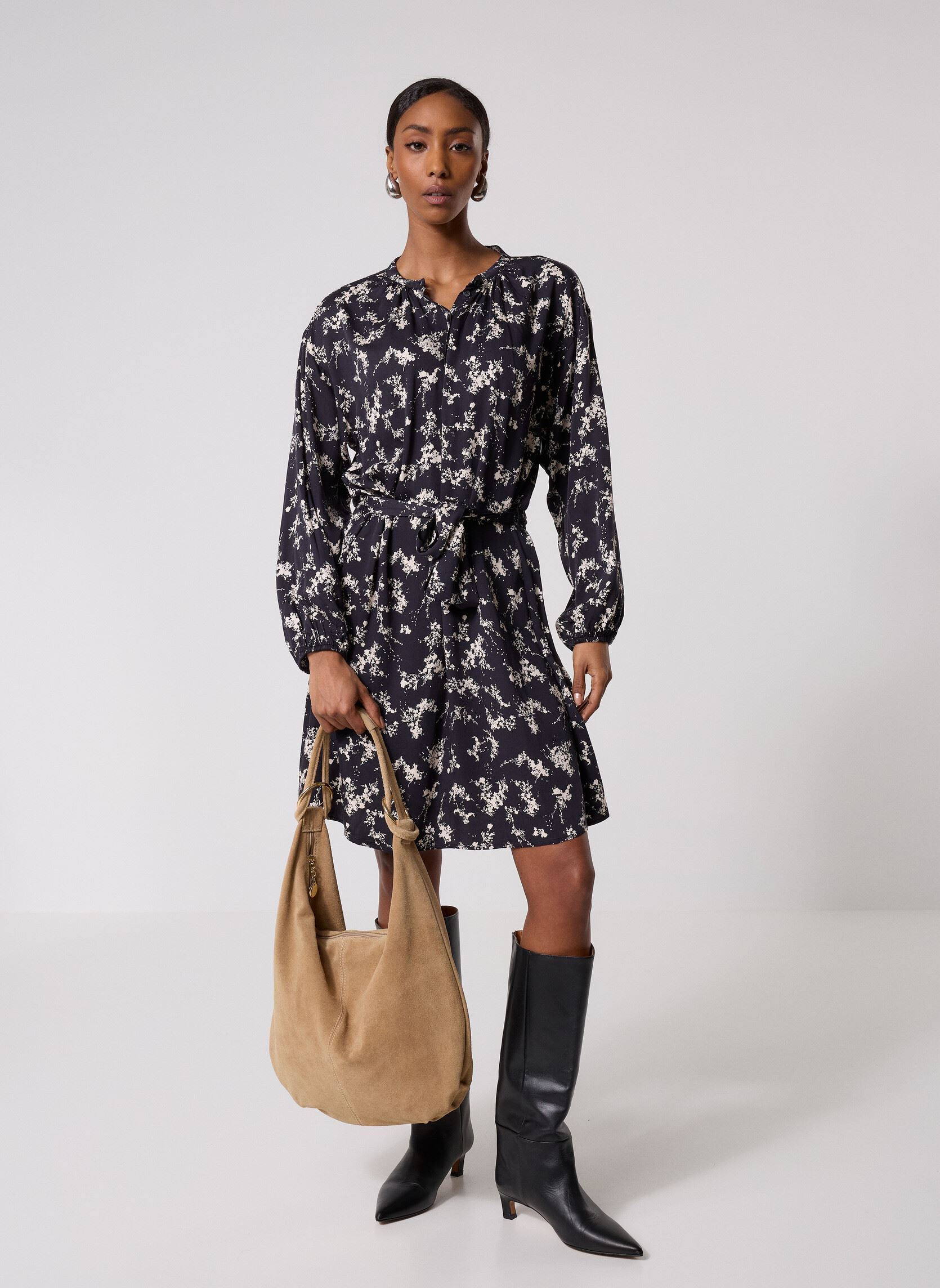 Jurken B230425 dames zwart IKKS Women Jurken B230425 dames zwart 02-NOIR