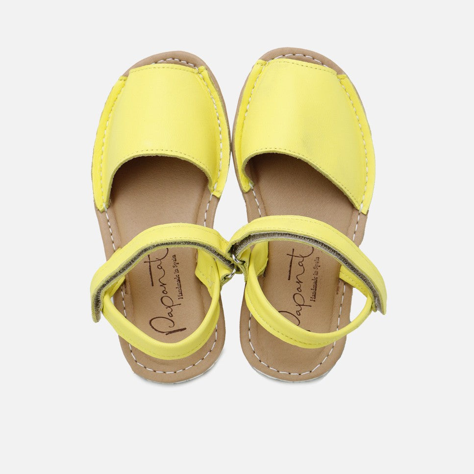 Sandales Sandales AL48113-GUANTINO-LIMON Amarillo fille jaune Eli 1957 Sandales Sandales AL48113-GUANTINO-LIMON Amarillo fille jaune Jaune