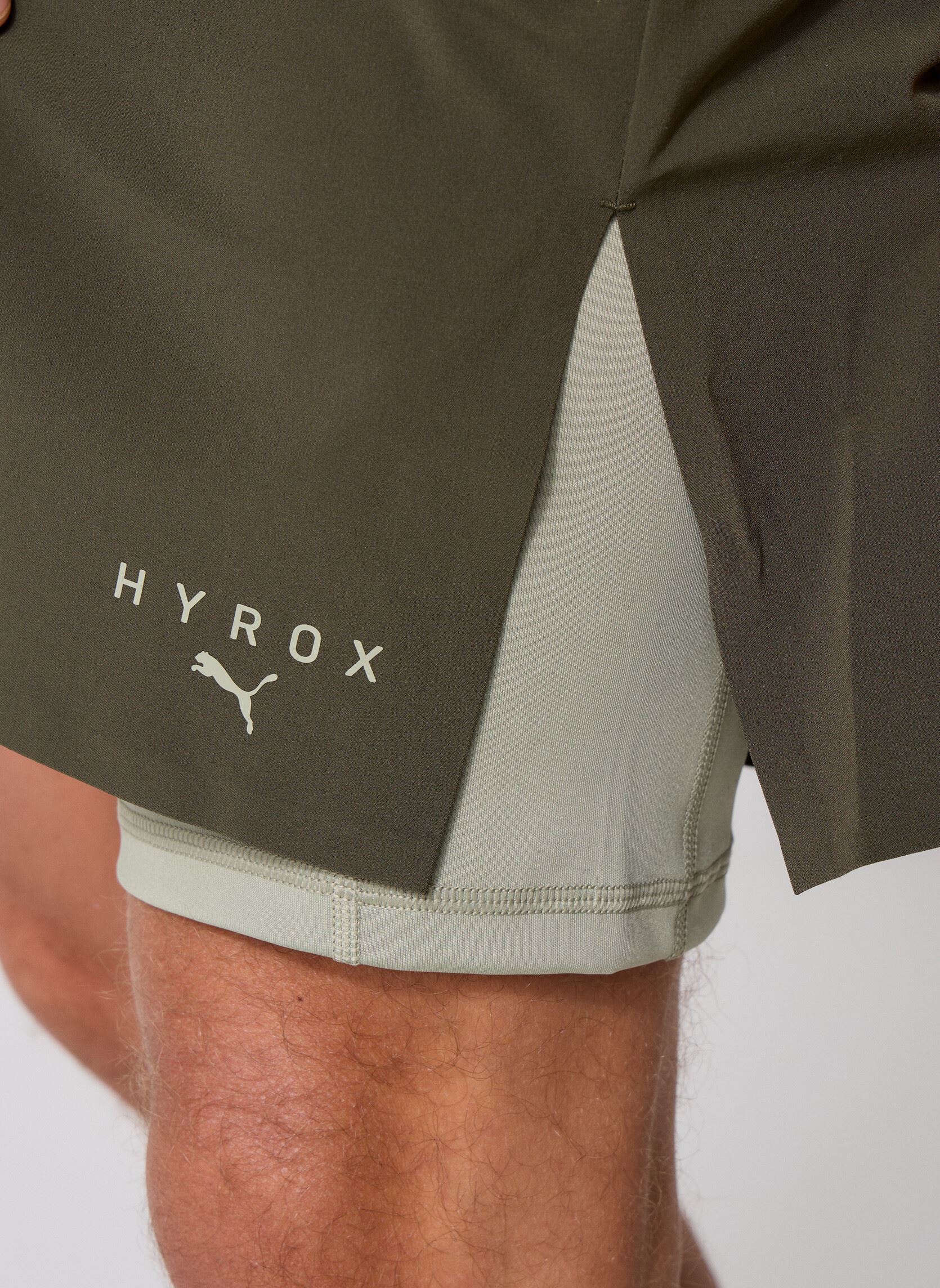 Shorts de sport Short - M Puma X Hyrox 2In1 Train Short homme vert Puma Shorts de sport Short - M Puma X Hyrox 2In1 Train Short homme vert Dark Olive