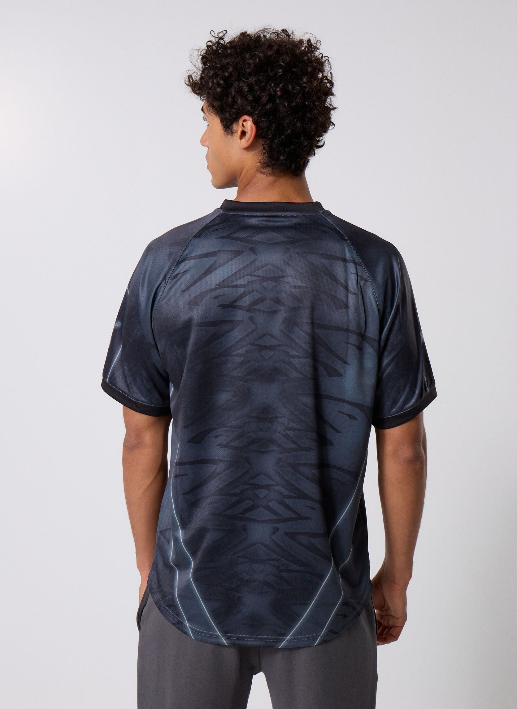 Tee-shirts manches courtes Pumatech-X Aop Relaxed Football Jersey homme noir Puma Tee-shirts manches courtes Pumatech-X Aop Relaxed Football Jersey homme noir PUMA BLACK-AOP