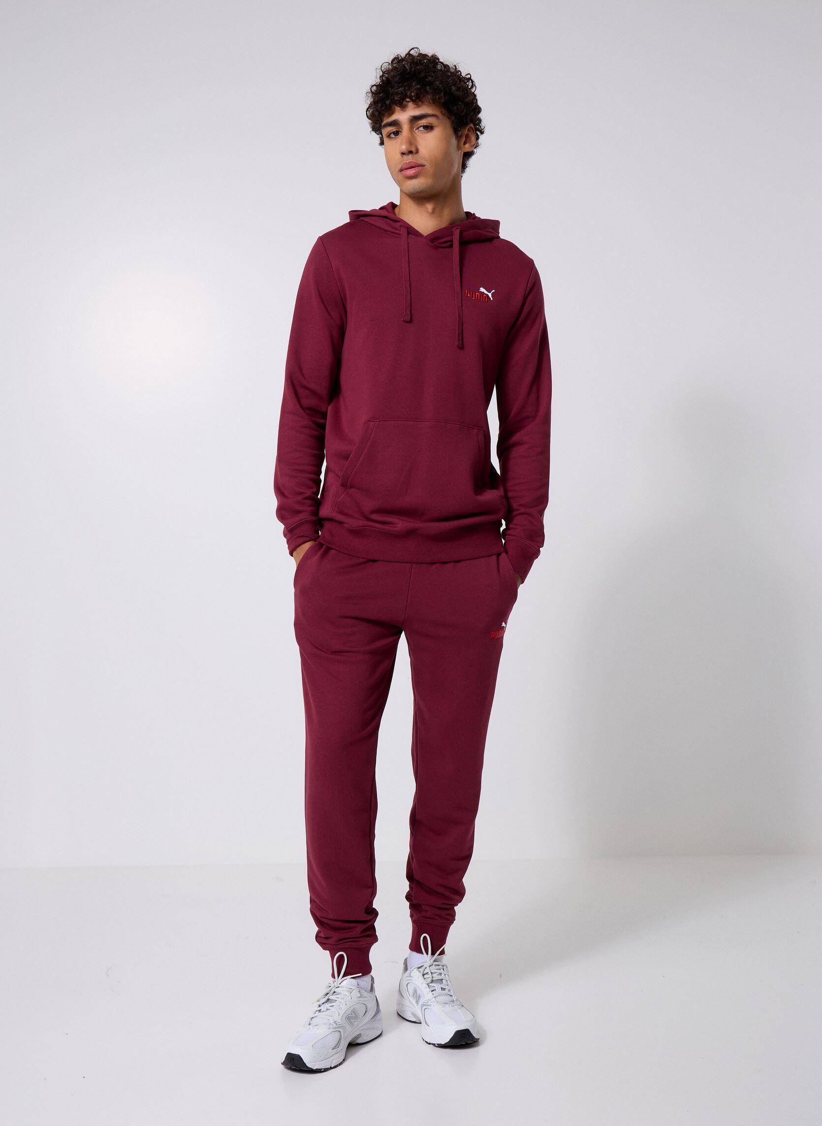 Joggings Ess 2 Color No. 1 Logo Sweatpants Tr Cl homme bleu Puma Joggings Ess 2 Color No. 1 Logo Sweatpants Tr Cl homme bleu Ruby Shimmer