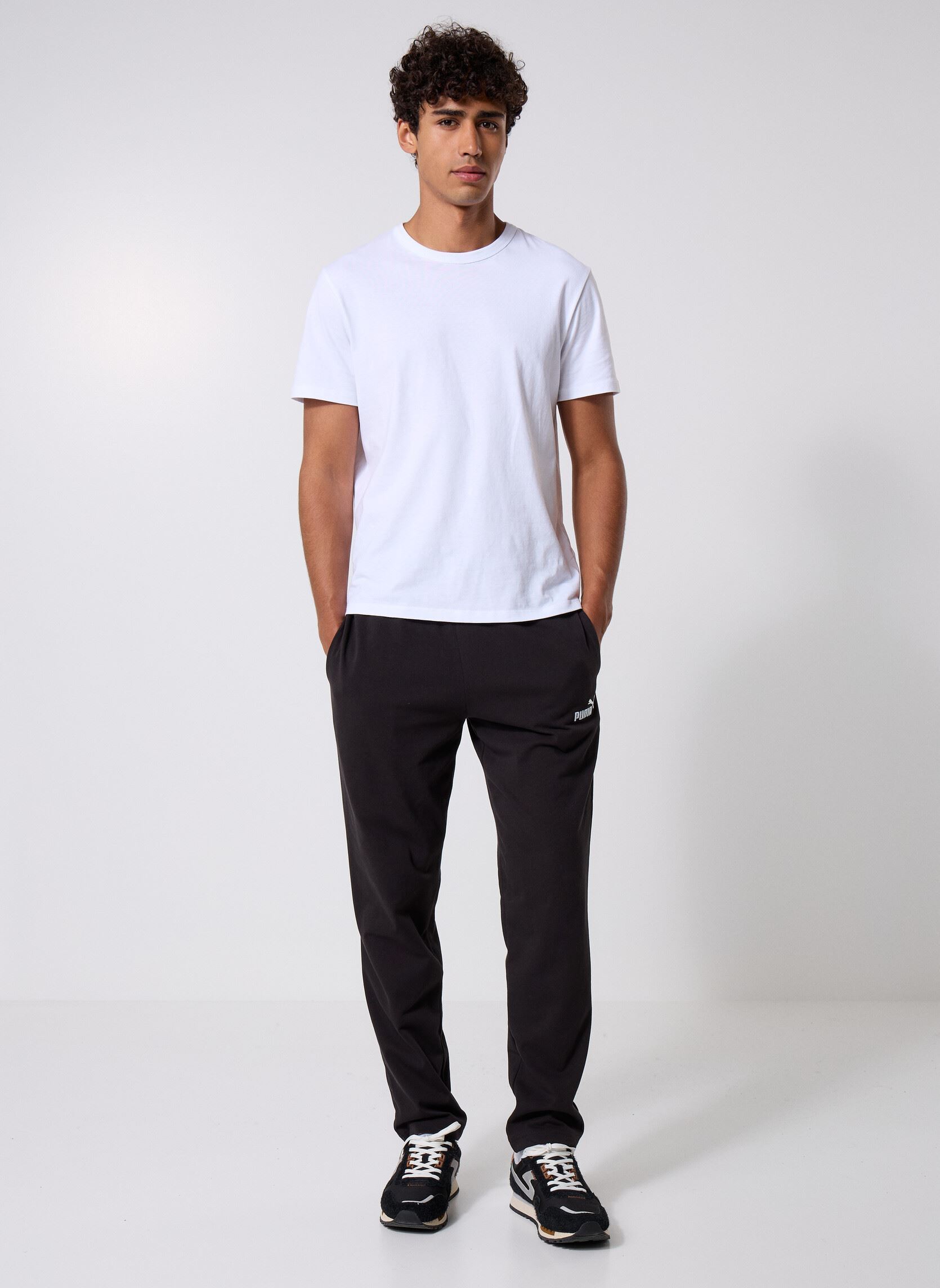 Joggings Ess No. 1 Logo Jersey Pants Op homme bleu Puma Joggings Ess No. 1 Logo Jersey Pants Op homme bleu PUMA BLACK