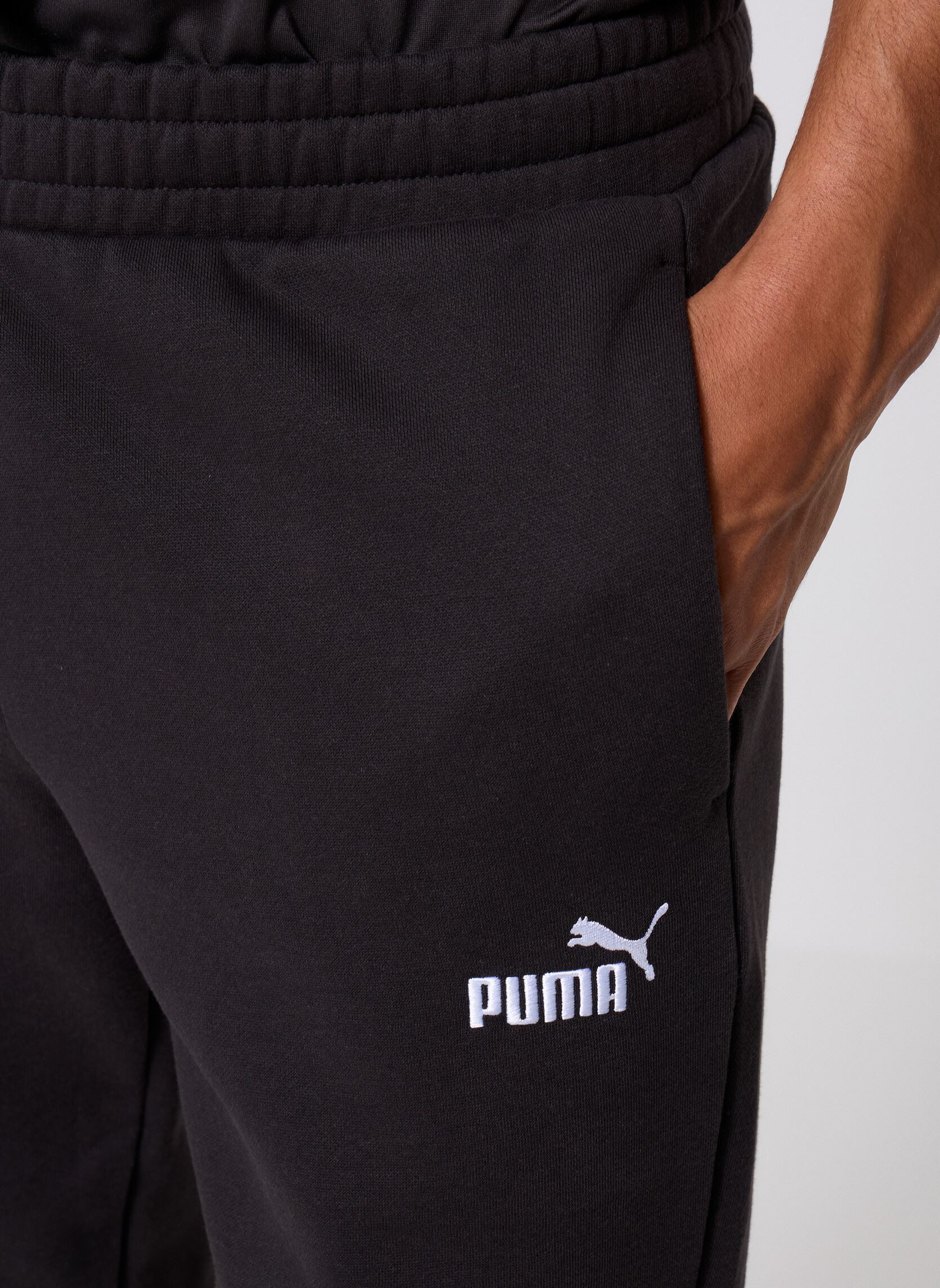 Joggingbroeken Ess No. 1 Logo Sweatpants Fl Cl heren blauw Puma Joggingbroeken Ess No. 1 Logo Sweatpants Fl Cl heren blauw Puma Black