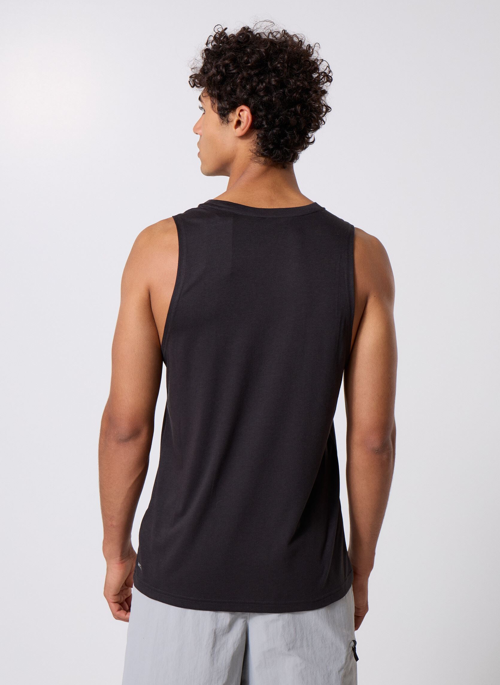 Tee-shirts manches courtes M Tad Tech Triblend Sleevless Tank homme noir Puma Tee-shirts manches courtes M Tad Tech Triblend Sleevless Tank homme noir Puma Black