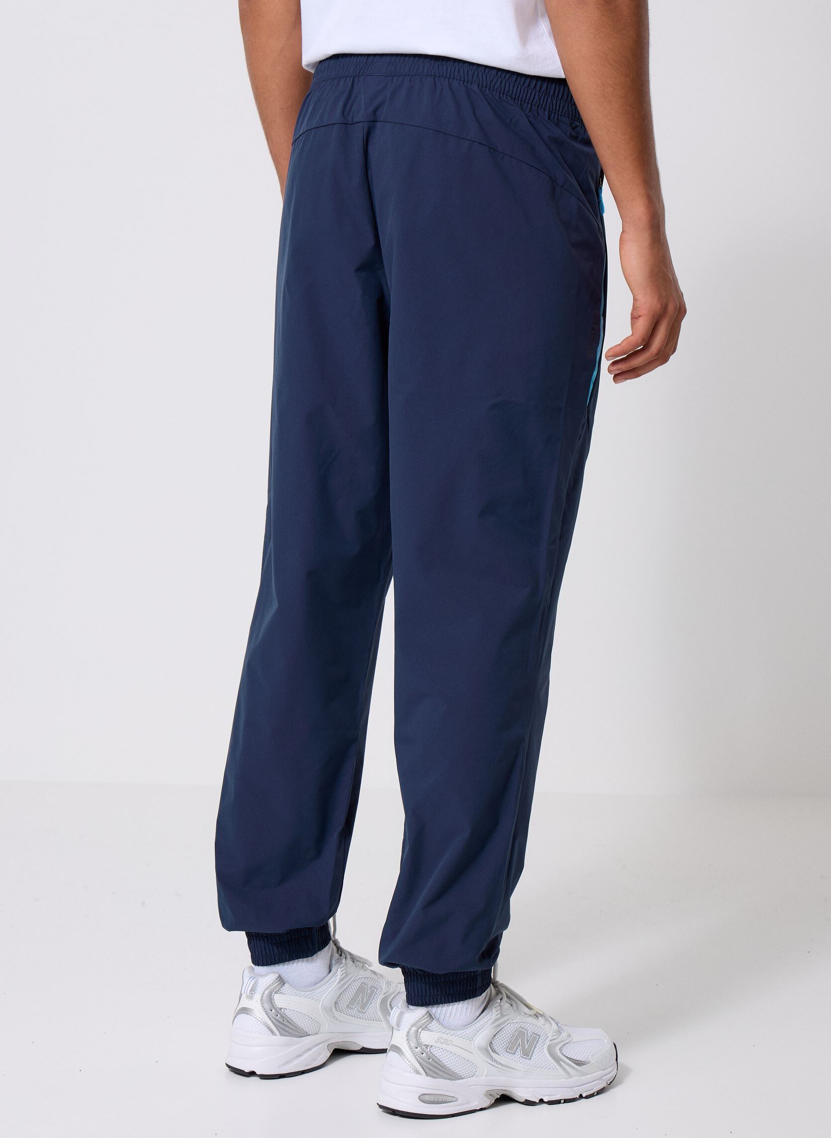 Joggingbroeken Mcfc Pumatech Woven Pants heren blauw Puma Joggingbroeken Mcfc Pumatech Woven Pants heren blauw Deep Navy-Team L