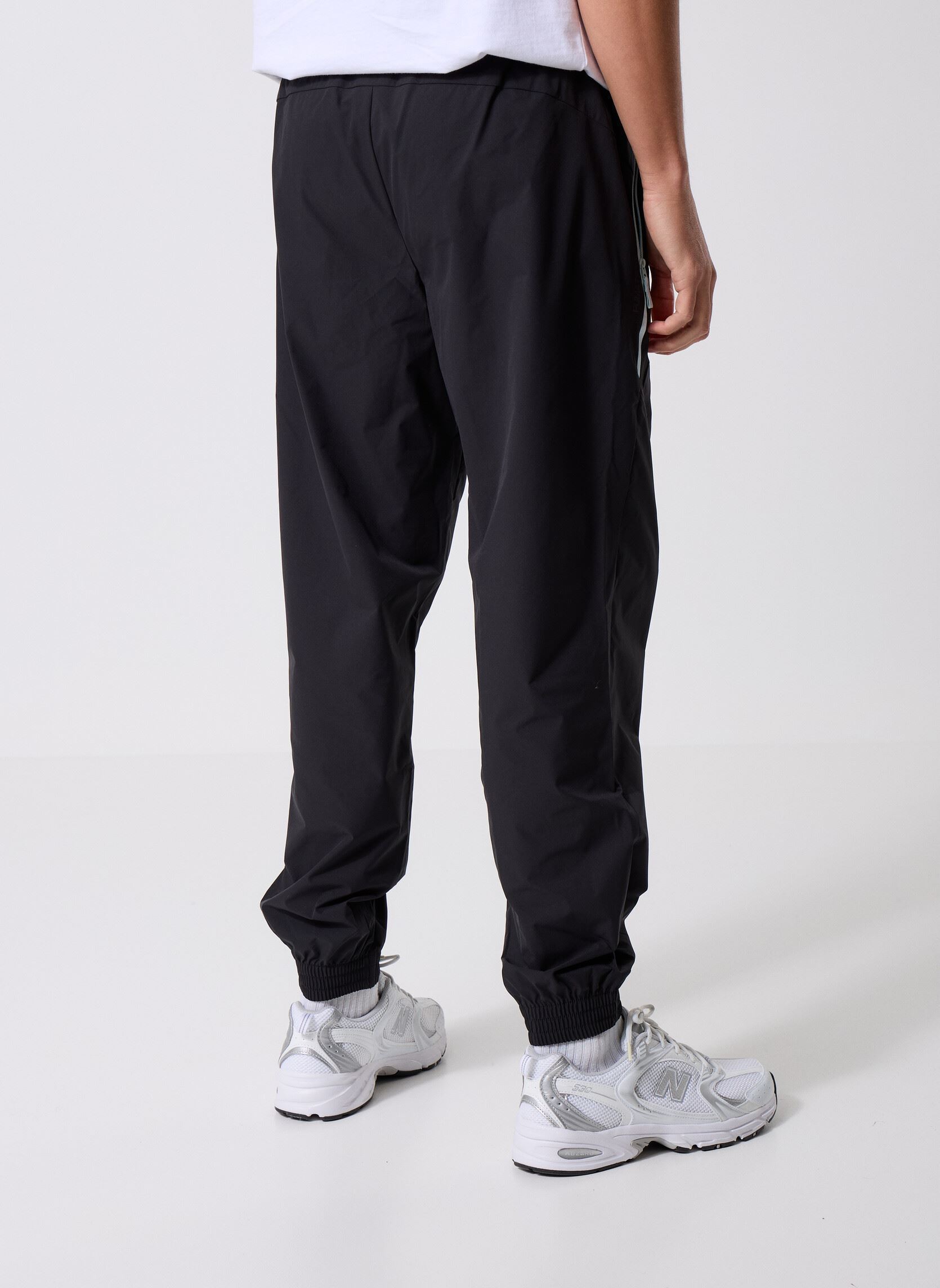 Joggings Om Pumatech Woven Pants homme noir Puma Joggings Om Pumatech Woven Pants homme noir PUMA Black-PUMA