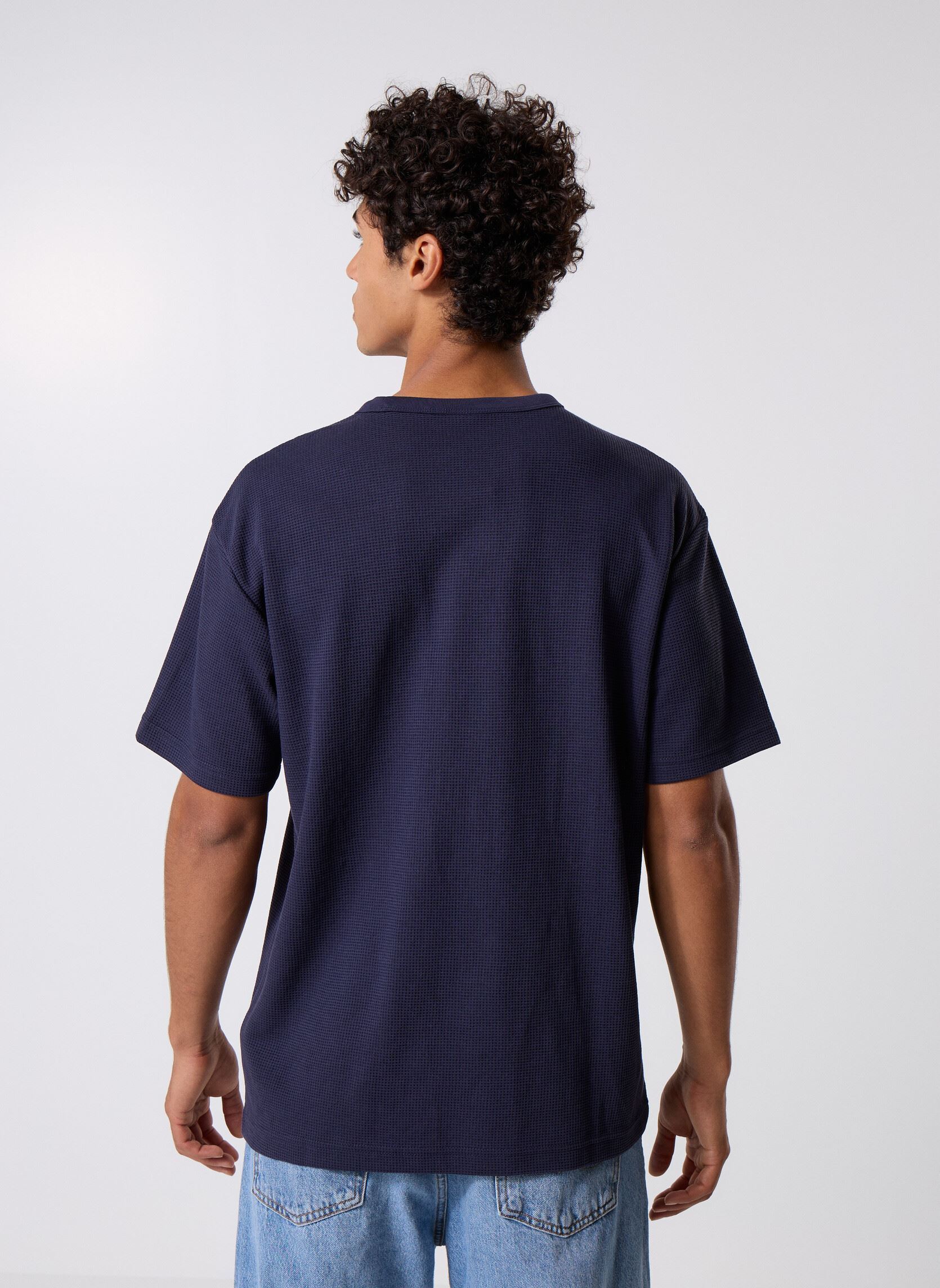 Tee-shirts manches courtes Puma Class Relaxed Pinnacle Tee homme bleu Puma Tee-shirts manches courtes Puma Class Relaxed Pinnacle Tee homme bleu New Navy