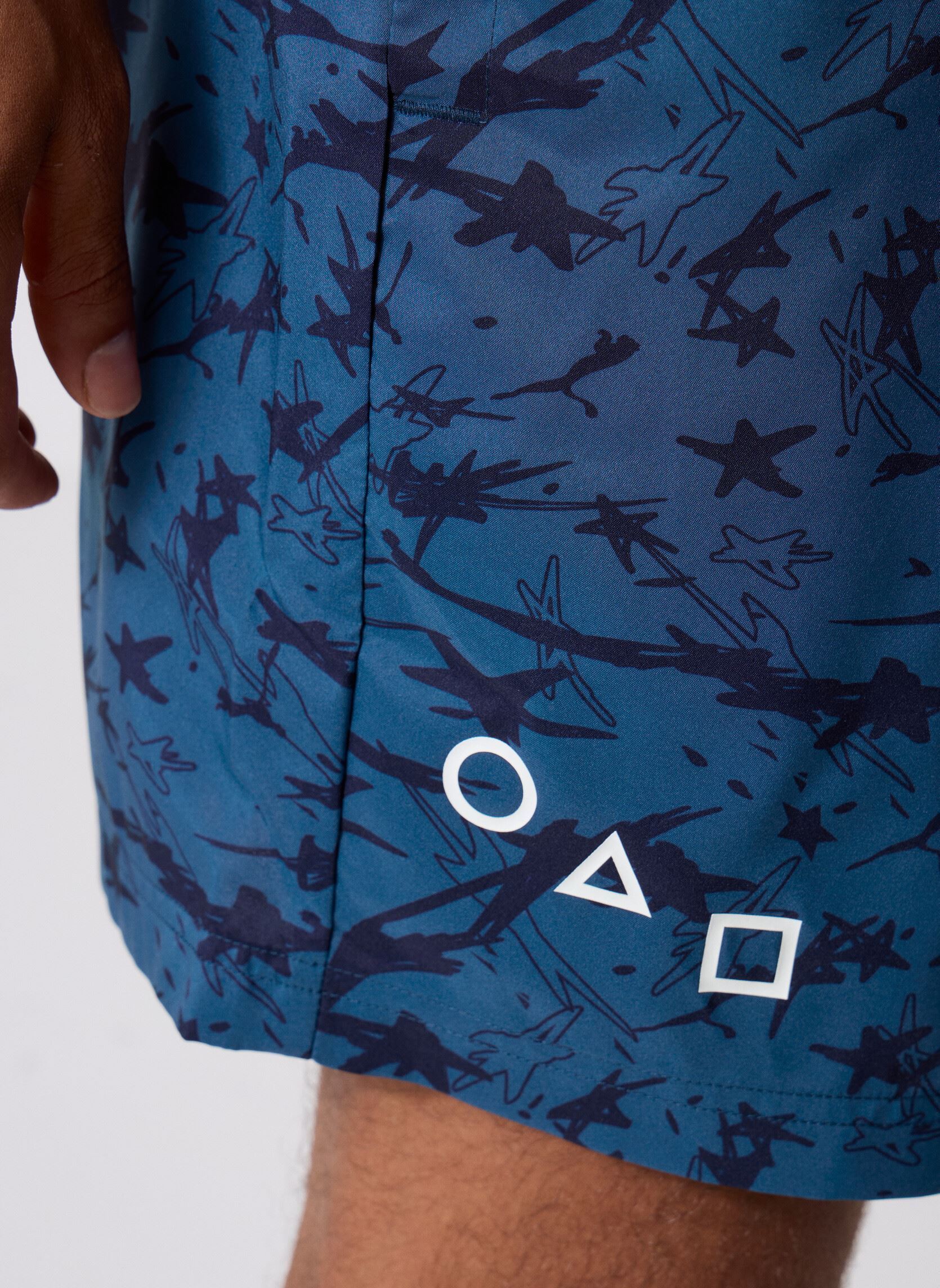Shorts de sport Puma X Squid Game Aop Relaxed Shorts 6 homme bleu Puma Shorts de sport Puma X Squid Game Aop Relaxed Shorts 6 homme bleu New Navy