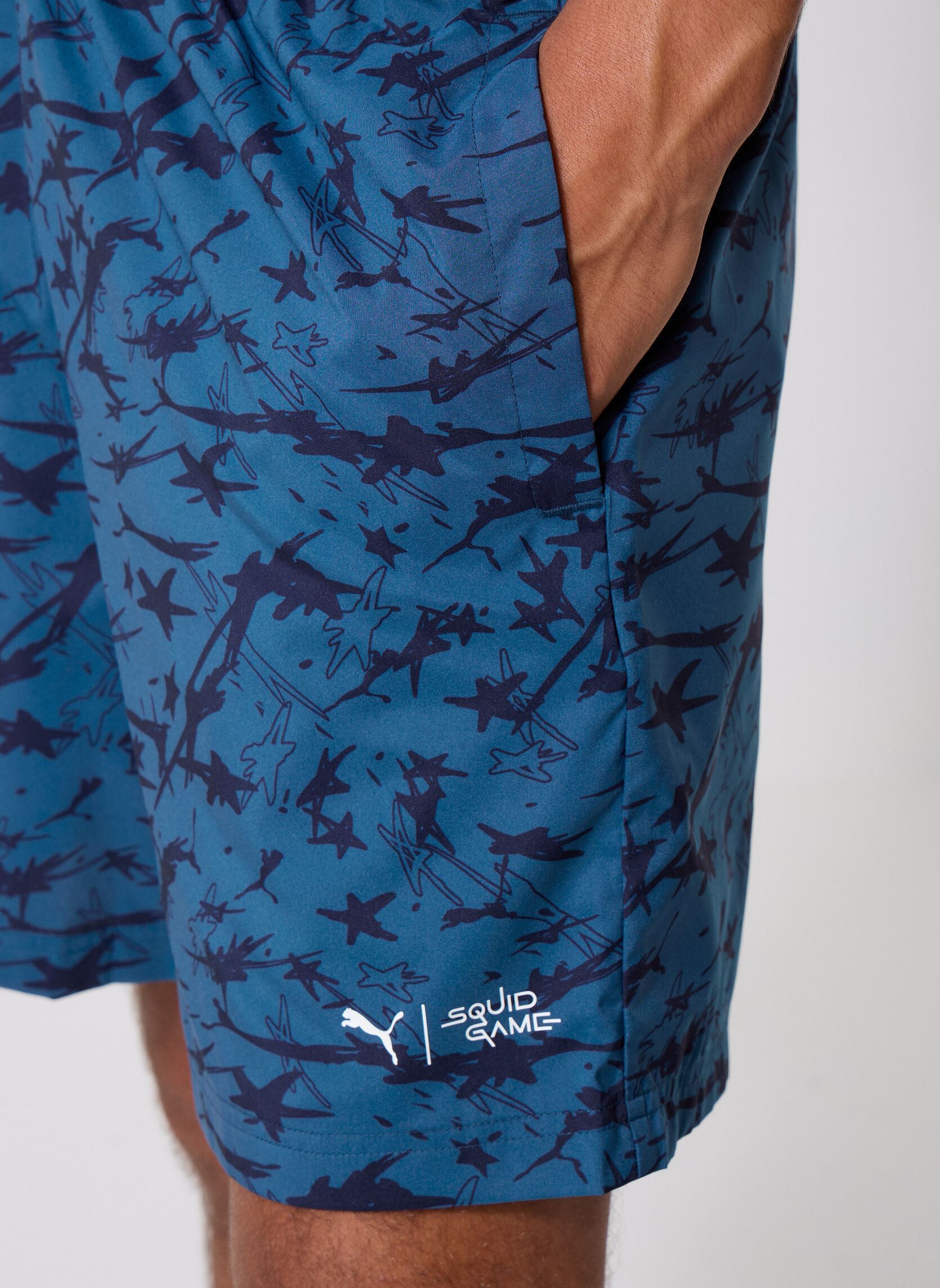 Shorts de sport Puma X Squid Game Aop Relaxed Shorts 6 homme bleu Puma Shorts de sport Puma X Squid Game Aop Relaxed Shorts 6 homme bleu New Navy