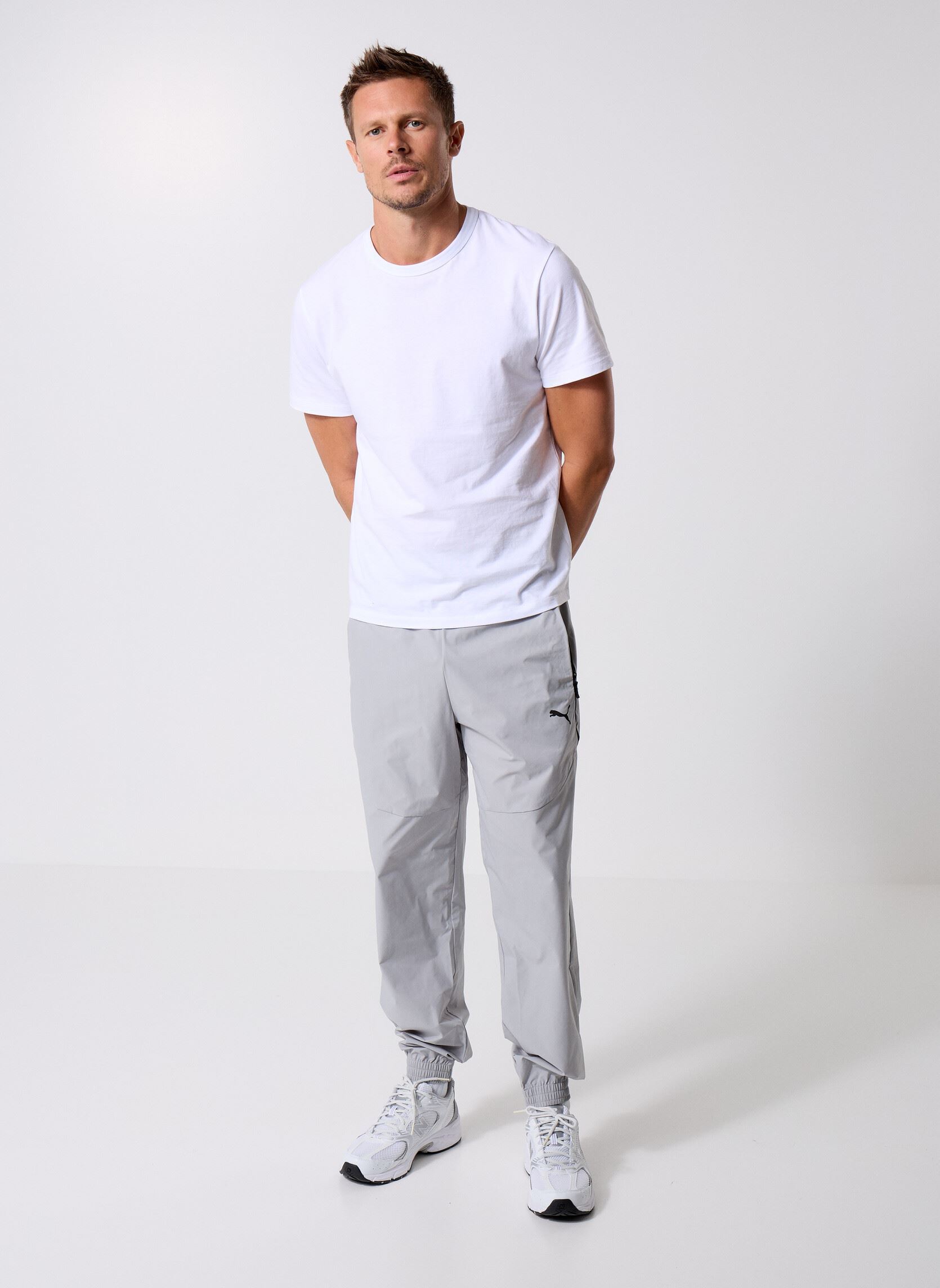 Joggings Pumatech Track Pants Wv Cl homme gris Puma Joggings Pumatech Track Pants Wv Cl homme gris Gray Echo
