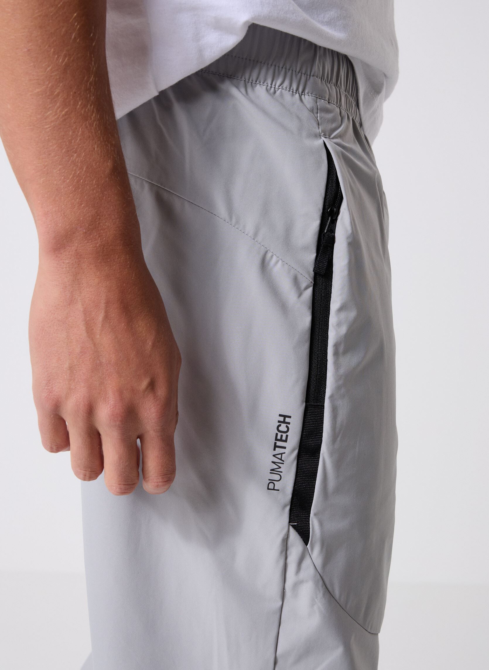 Joggings Pumatech Track Pants Wv Cl homme gris Puma Joggings Pumatech Track Pants Wv Cl homme gris Gray Echo
