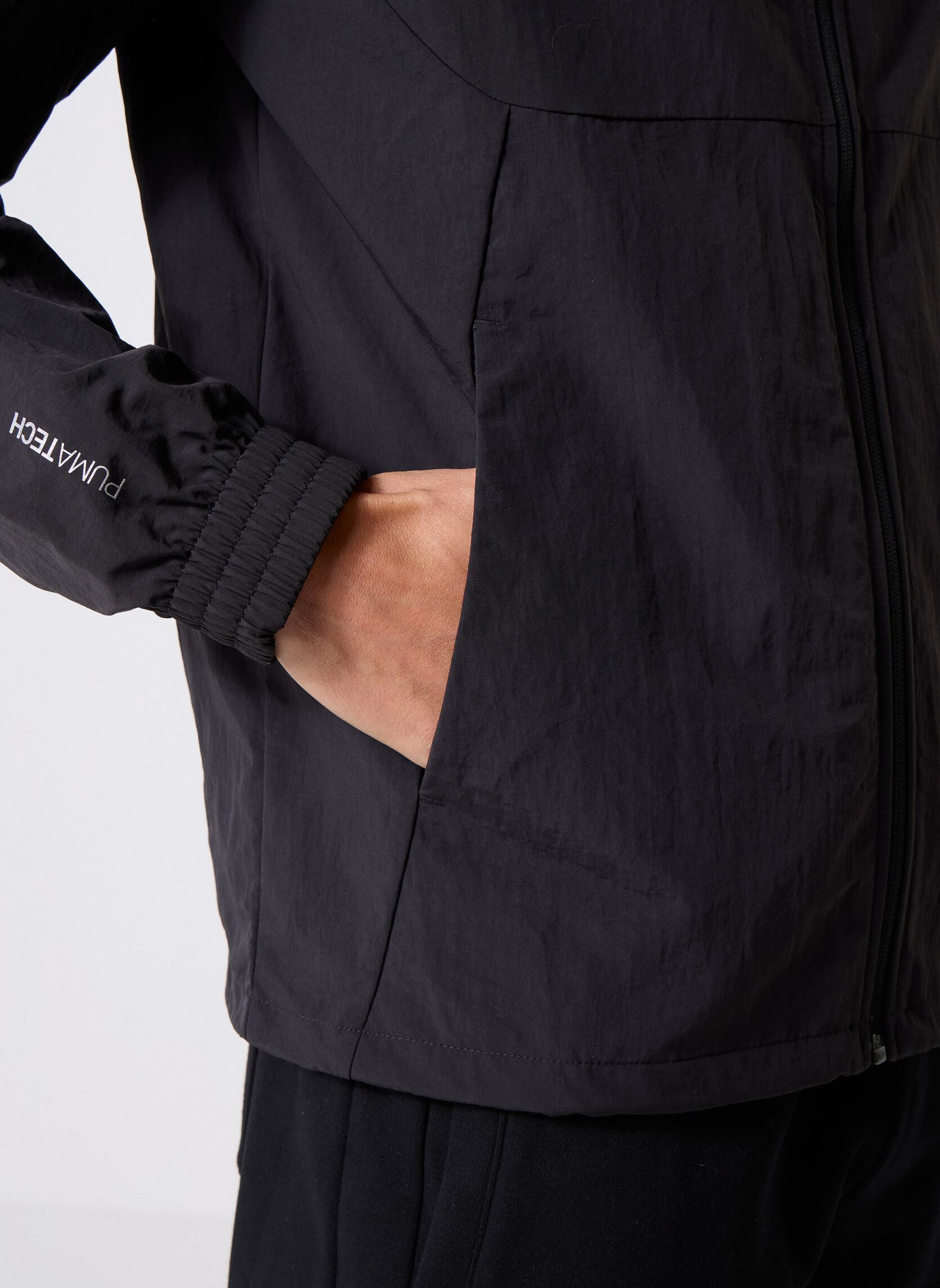 Vestes de survêtement Pumatech Woven Jacket homme noir Puma Vestes de survêtement Pumatech Woven Jacket homme noir PUMA BLACK