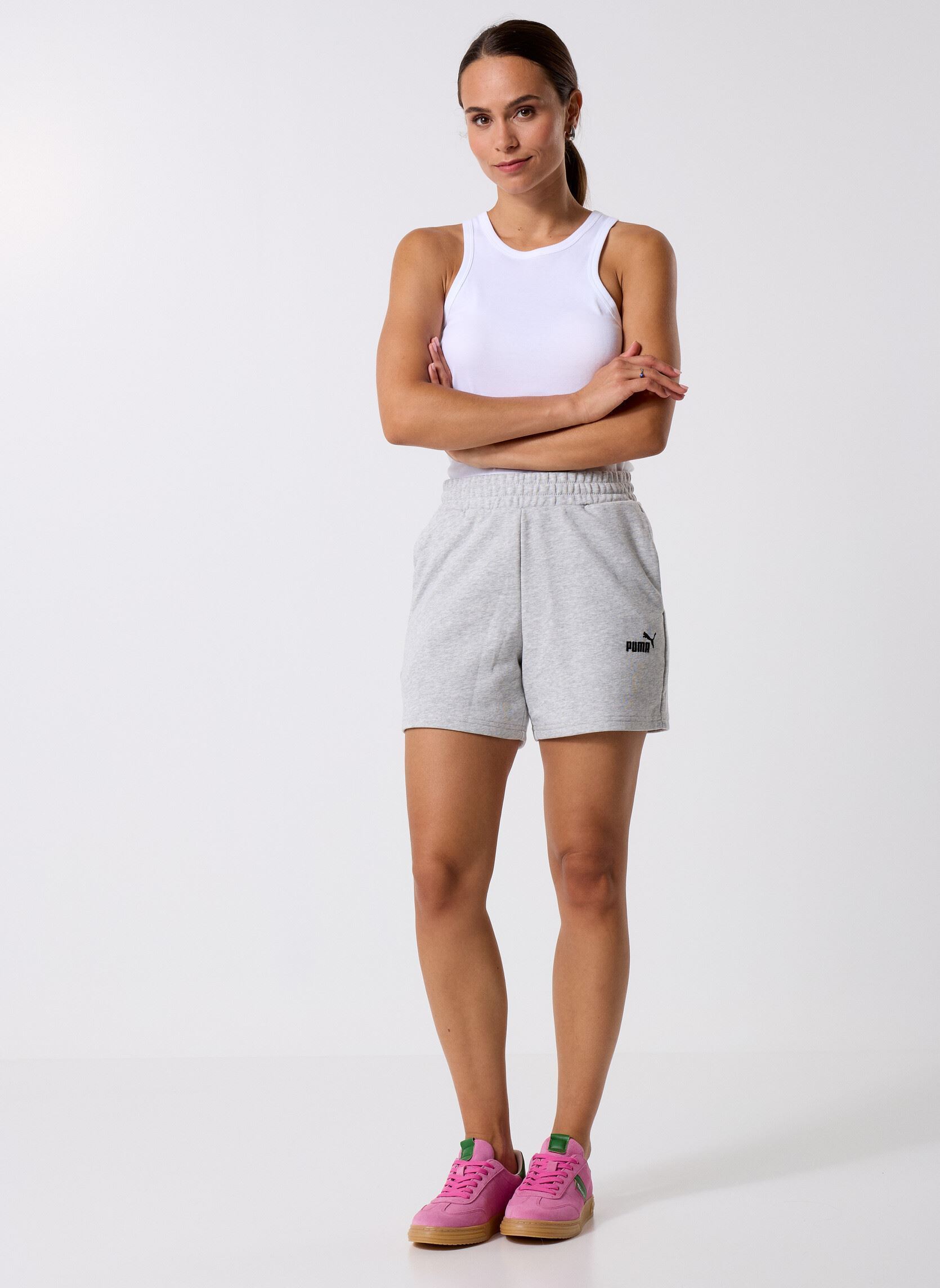 Shorts Ess Small No. 1 Logo 5'' High-Waist Shor femme gris Puma Shorts Ess Small No. 1 Logo 5'' High-Waist Shor femme gris Light Gray Heat