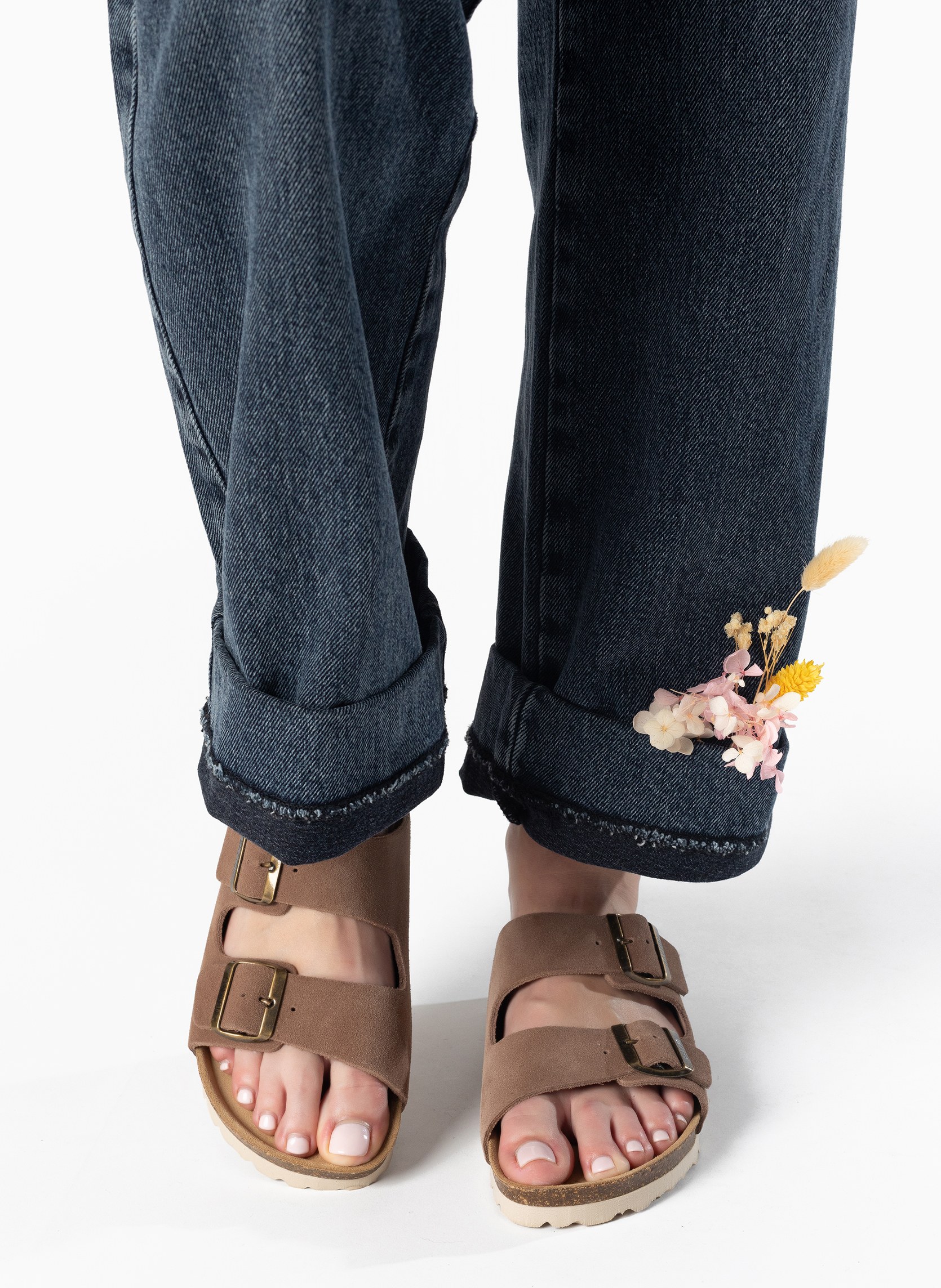 Mules en cuir suédé ATLAS femme beige Bayton Mules en cuir suédé ATLAS femme beige Beige