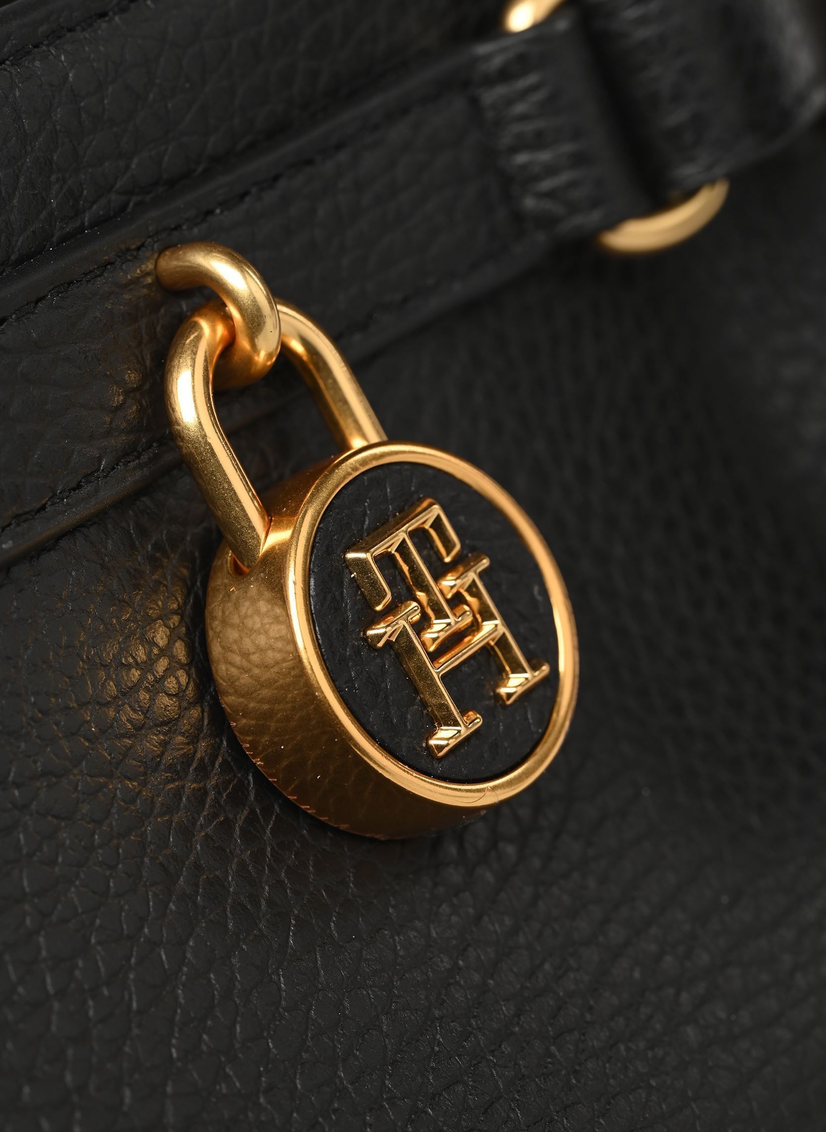 Handtaschen AMERICAN ICON MINI T, BDS, OS damen schwarz Tommy Hilfiger Handtaschen AMERICAN ICON MINI T, BDS, OS damen schwarz BLACK