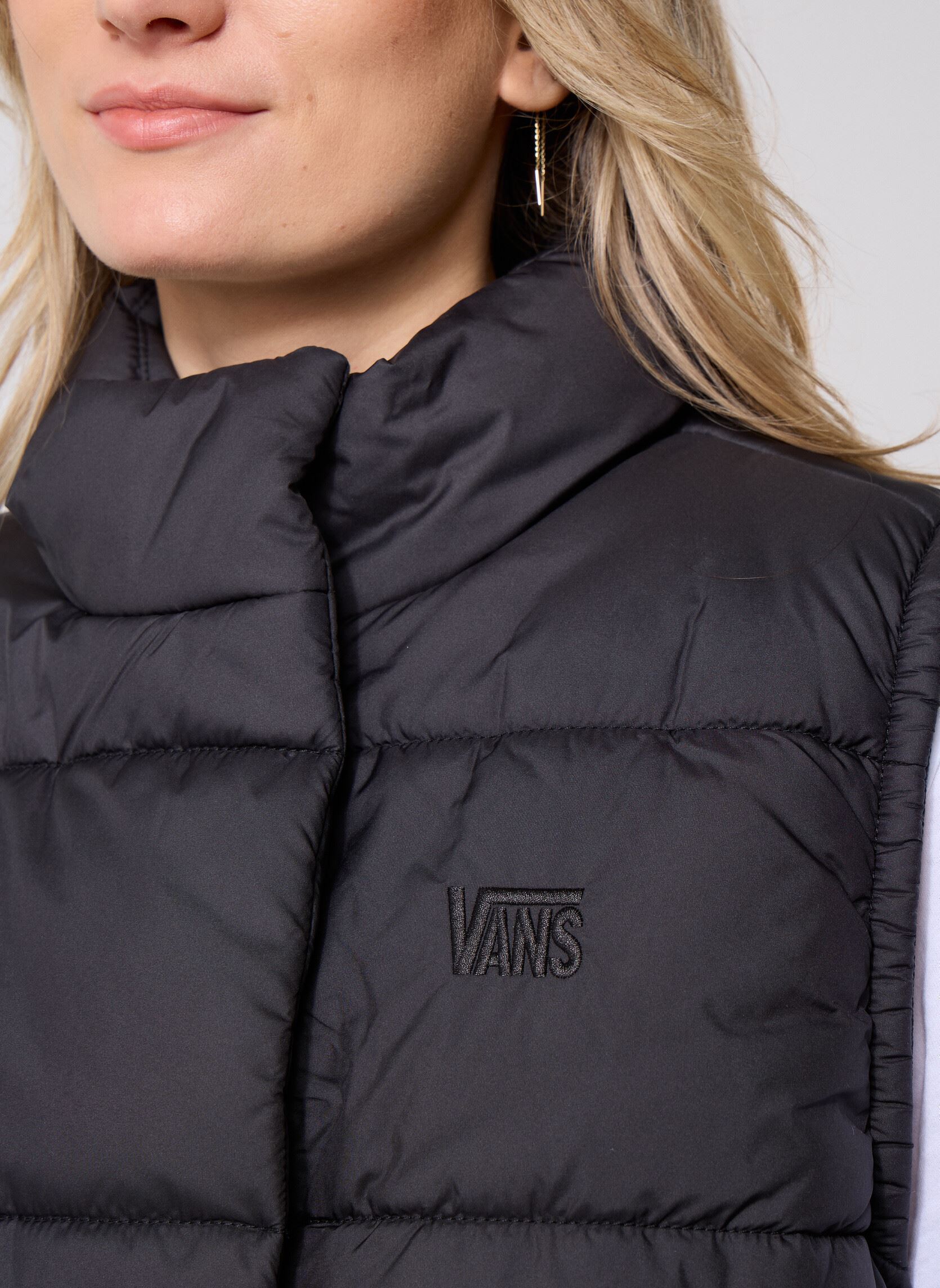 Doudounes sans manches MTE Hillgate Cropped Vest femme noir Vans Doudounes sans manches MTE Hillgate Cropped Vest femme noir BLACK