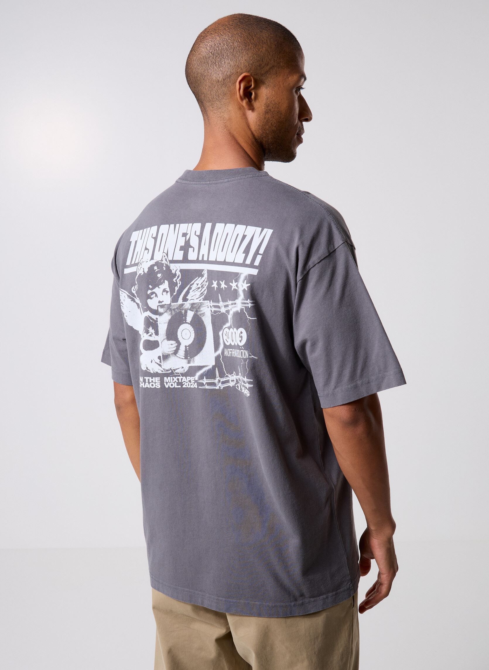 Tee-shirts manches courtes EARTHBOUND LOOSE FIT SS TEE Asphalt VN00 homme gris Vans Tee-shirts manches courtes EARTHBOUND LOOSE FIT SS TEE Asphalt VN00 homme gris Asphalt