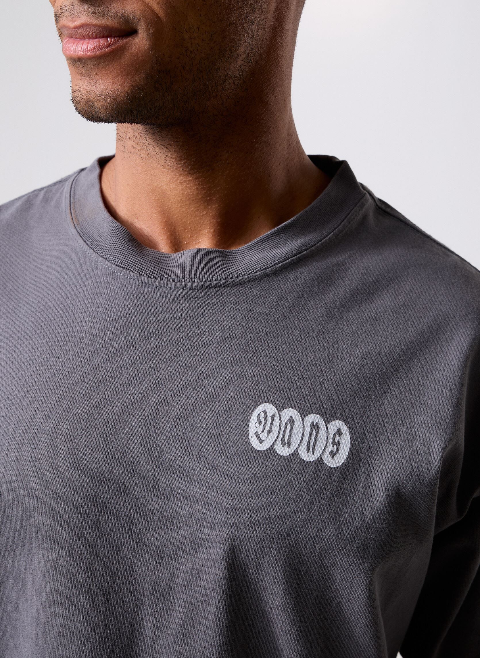 Tee-shirts manches courtes EARTHBOUND LOOSE FIT SS TEE Asphalt VN00 homme gris Vans Tee-shirts manches courtes EARTHBOUND LOOSE FIT SS TEE Asphalt VN00 homme gris Asphalt