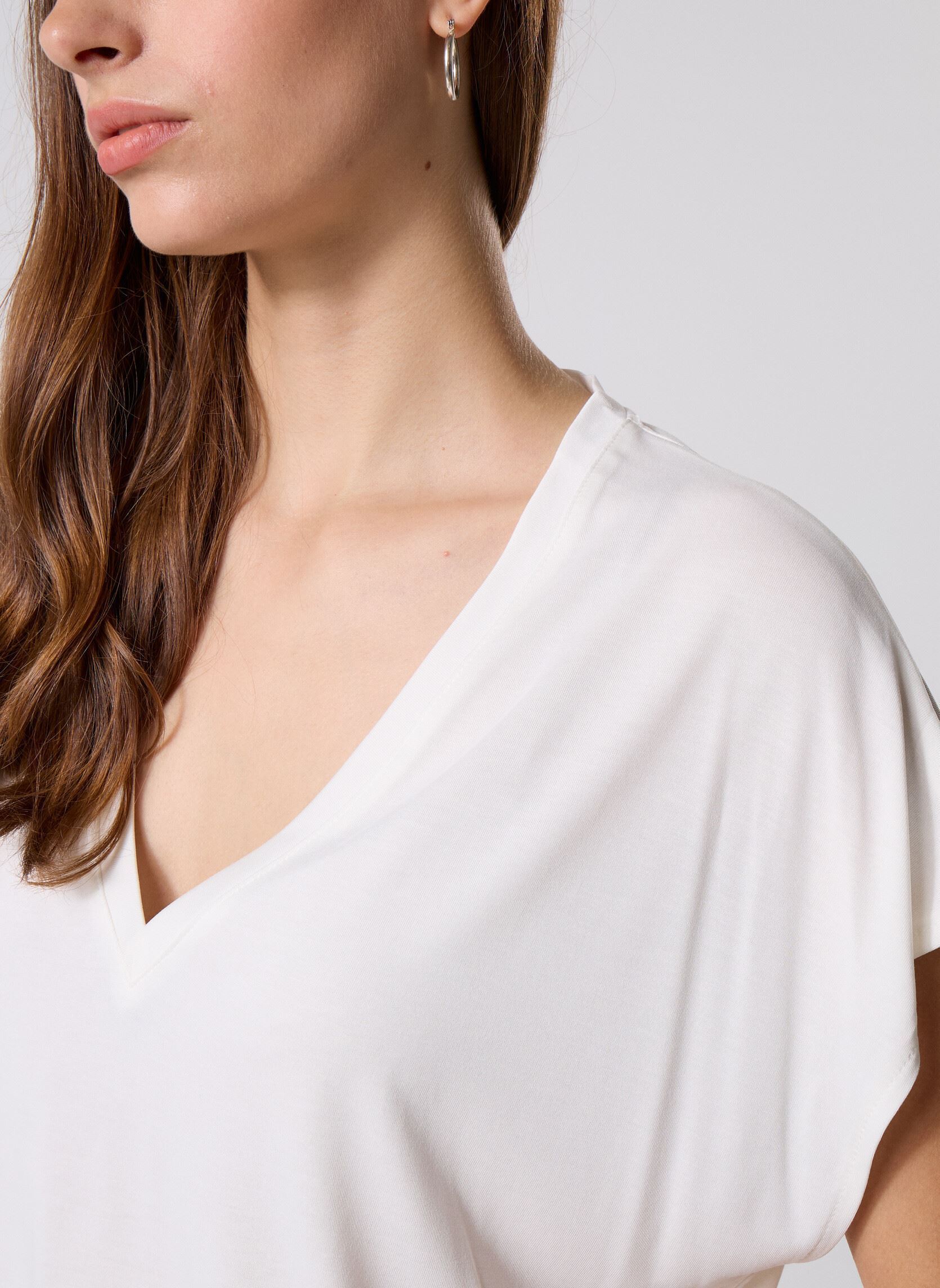 Tee-shirts manches courtes Marcelina femme blanc La Petite Etoile Tee-shirts manches courtes Marcelina femme blanc Blanc