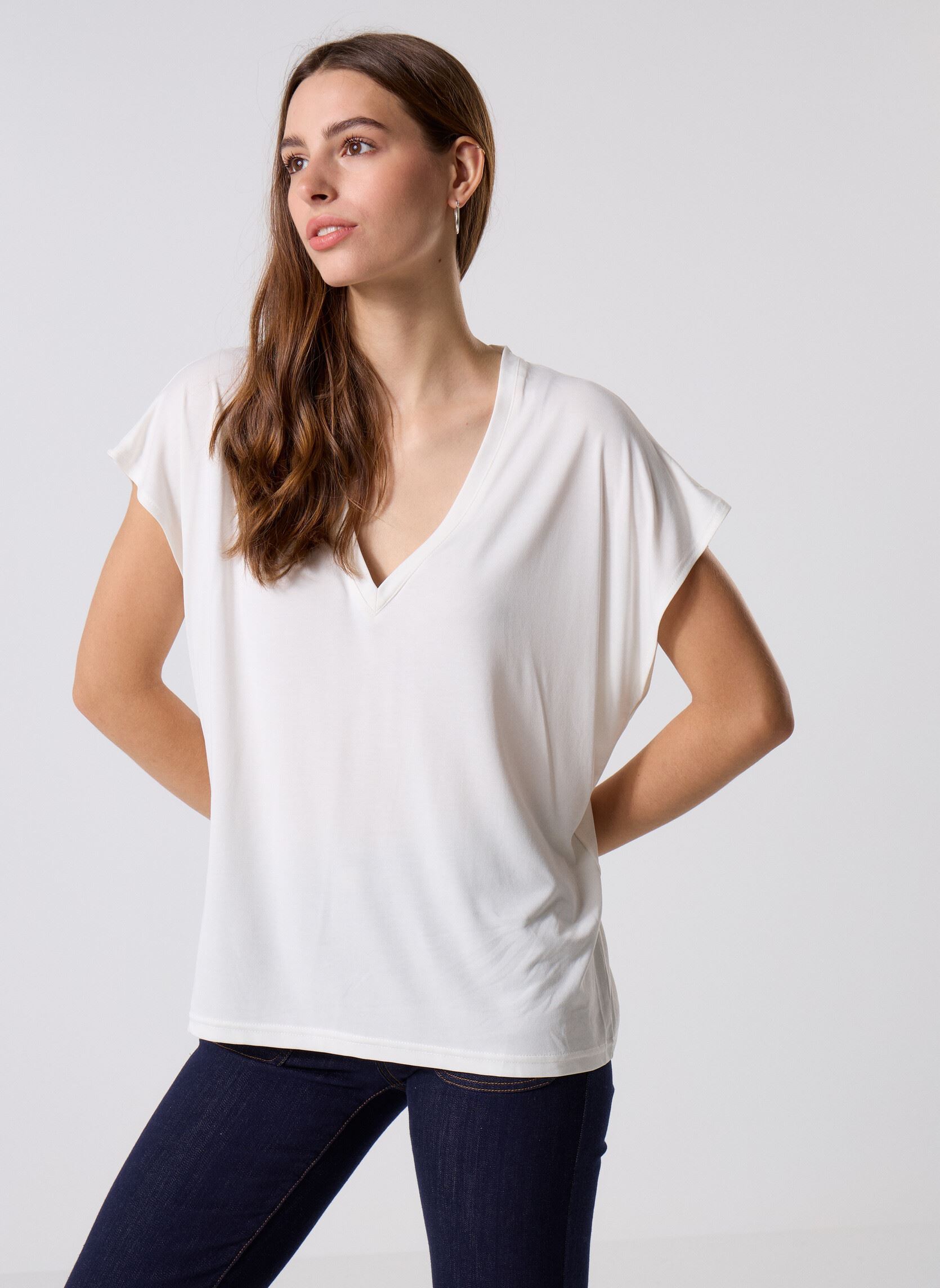 Tee-shirts manches courtes Marcelina femme blanc La Petite Etoile Tee-shirts manches courtes Marcelina femme blanc Blanc