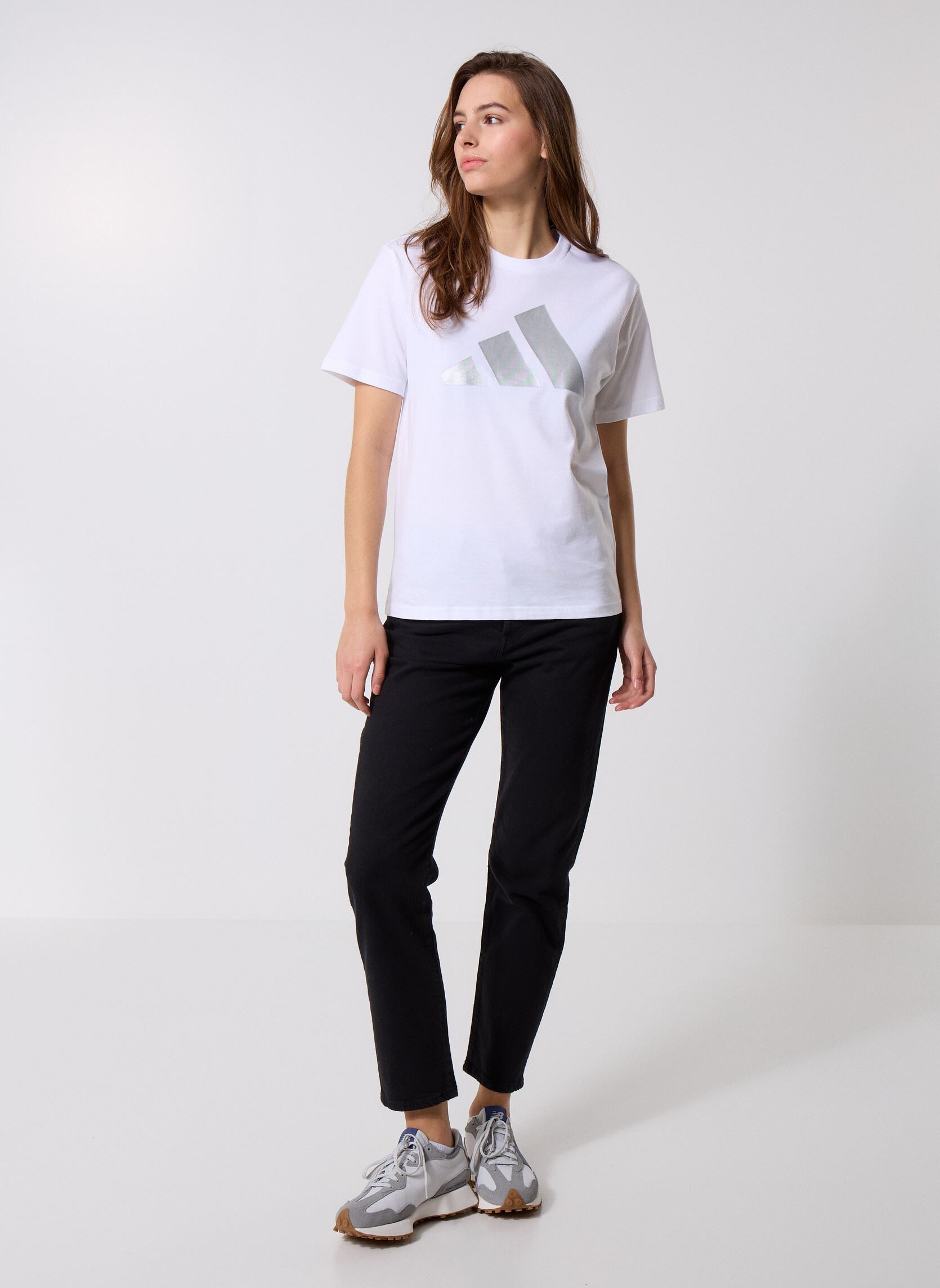 Tee-shirts W C HOL MET T femme blanc adidas sportswear Tee-shirts W C HOL MET T femme blanc White