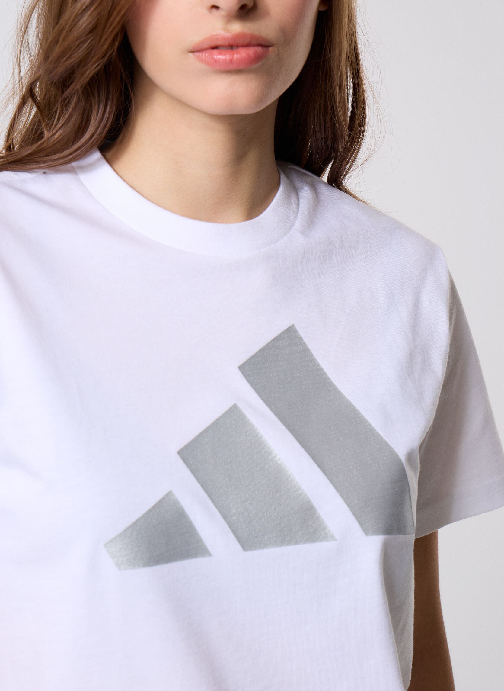 Tee-shirts W C HOL MET T femme blanc adidas sportswear Tee-shirts W C HOL MET T femme blanc White