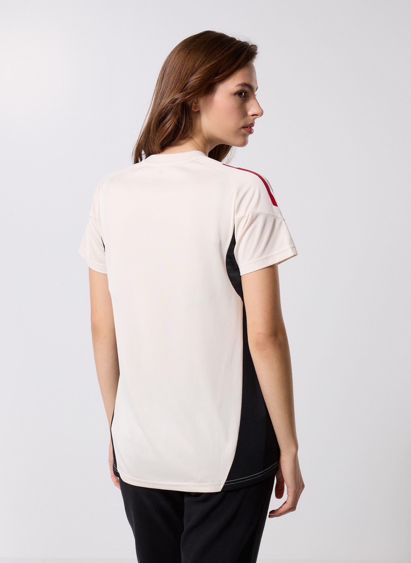 T-shirts met korte mouwen Lfc Tr Jst W dames beige adidas performance T-shirts met korte mouwen Lfc Tr Jst W dames beige Wonwhi