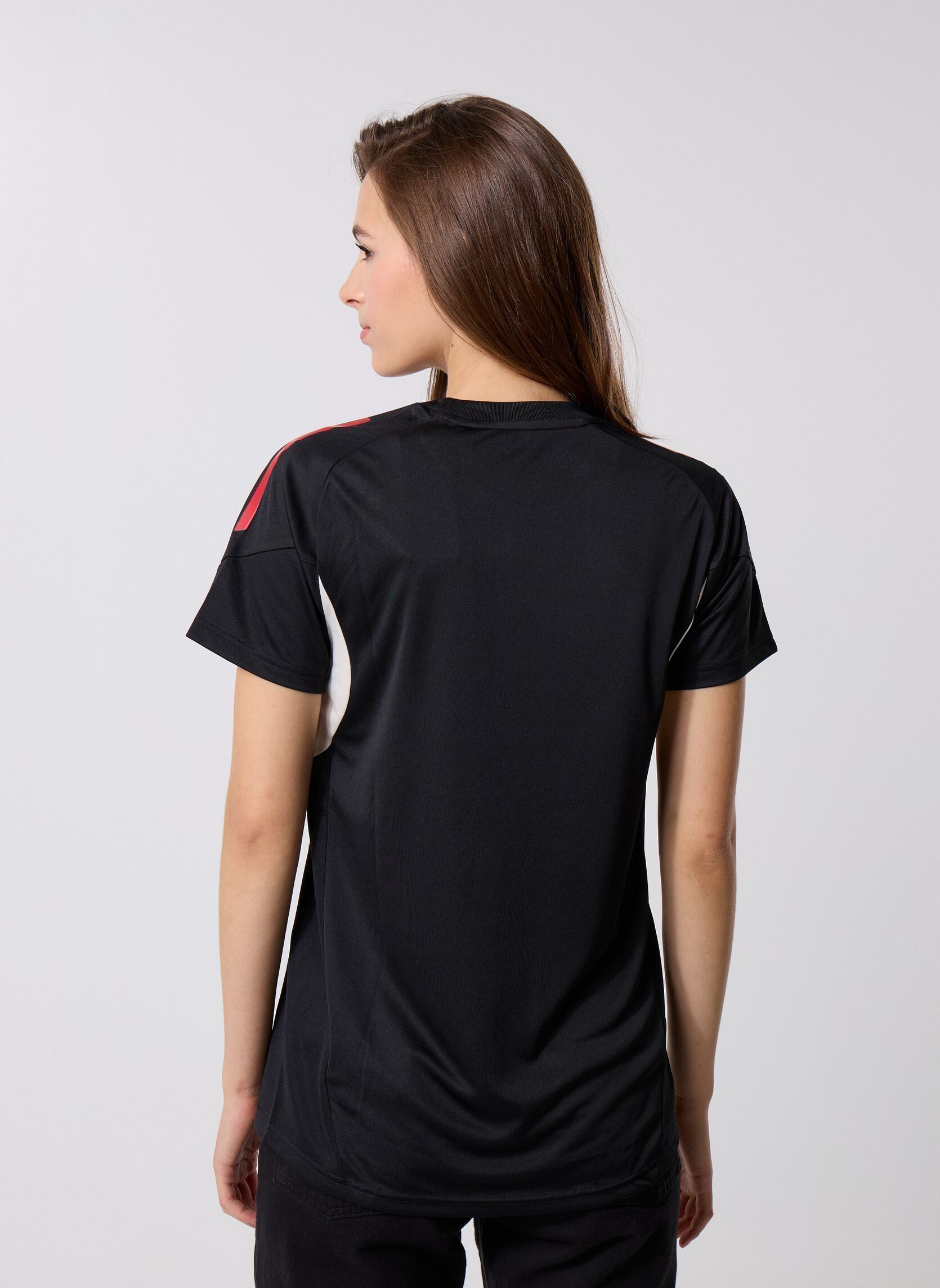Tee-shirts manches courtes Lfc Tr Jst W femme noir adidas performance Tee-shirts manches courtes Lfc Tr Jst W femme noir Black