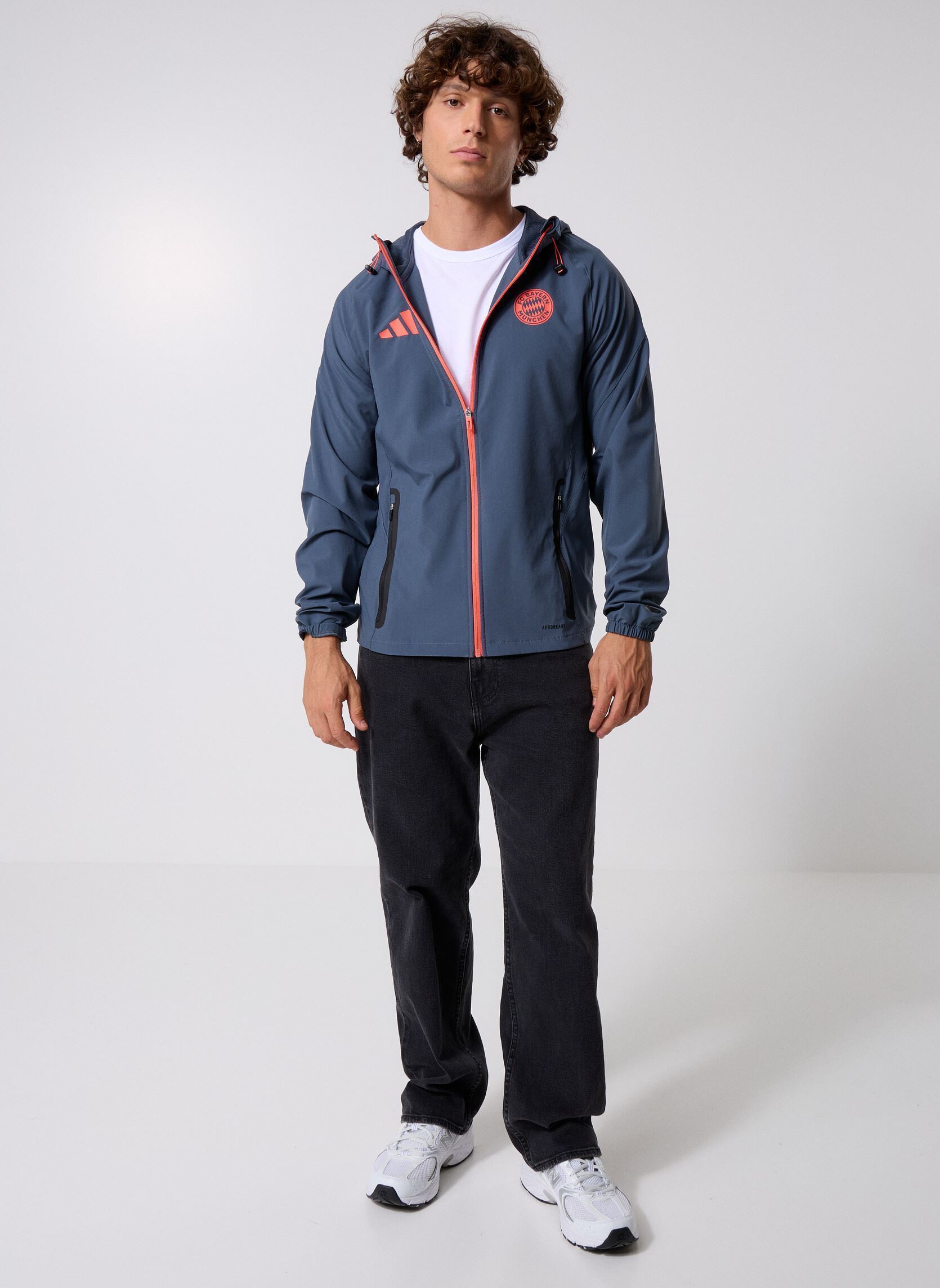Vestes coupe-vents Fcb C Vt homme gris adidas performance Vestes coupe-vents Fcb C Vt homme gris Boonix/Eascor