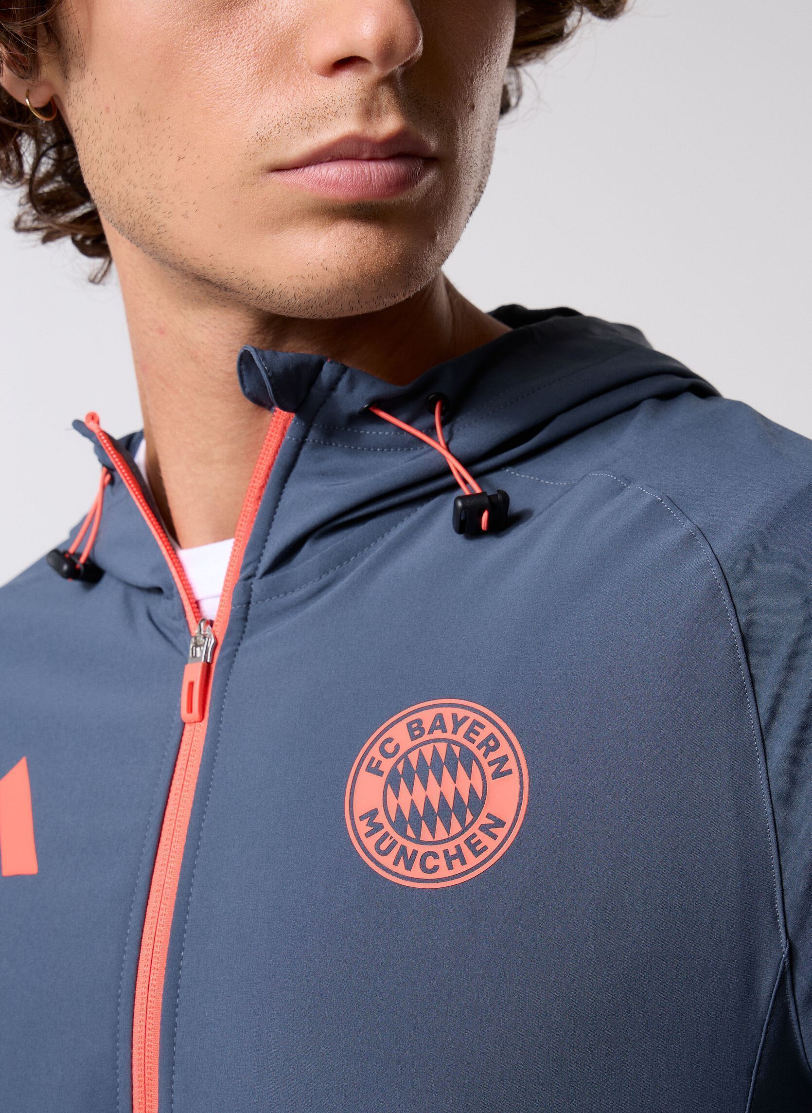Vestes coupe-vents Fcb C Vt homme gris adidas performance Vestes coupe-vents Fcb C Vt homme gris Boonix/Eascor