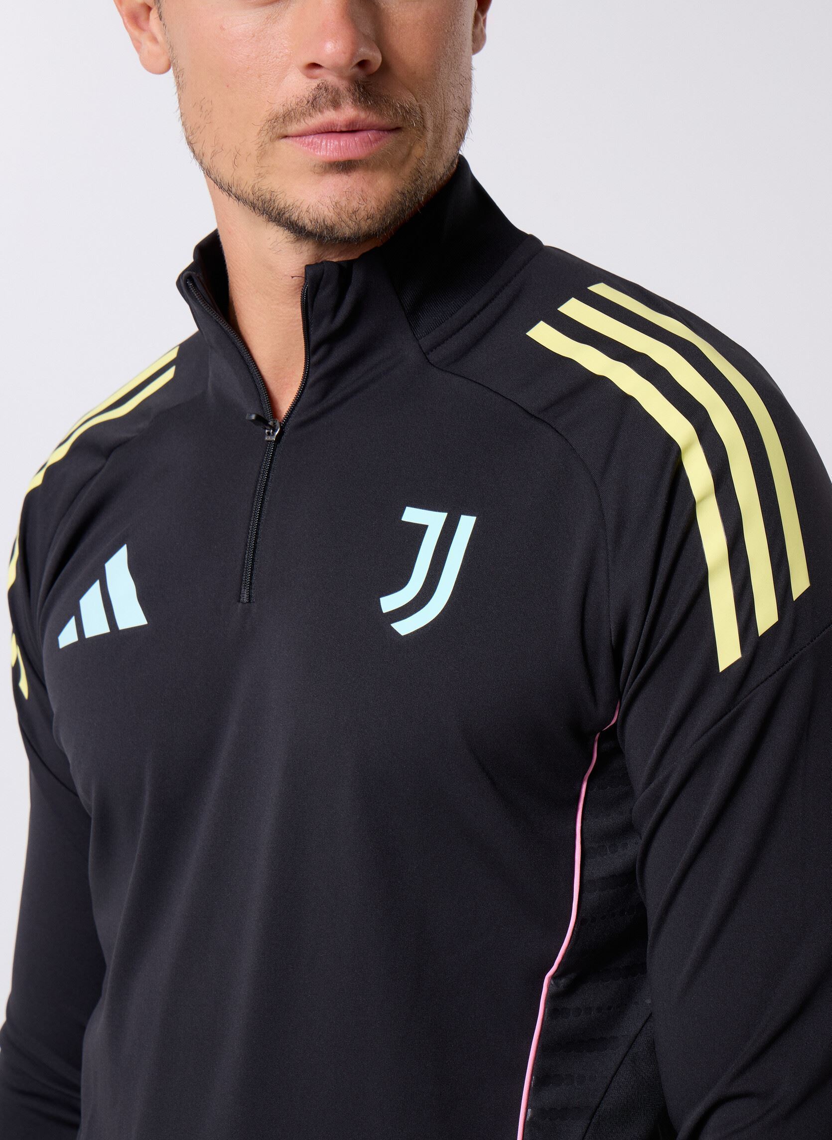 Vestes de survêtement JUVE TR TOP homme noir adidas performance Vestes de survêtement JUVE TR TOP homme noir BLACK