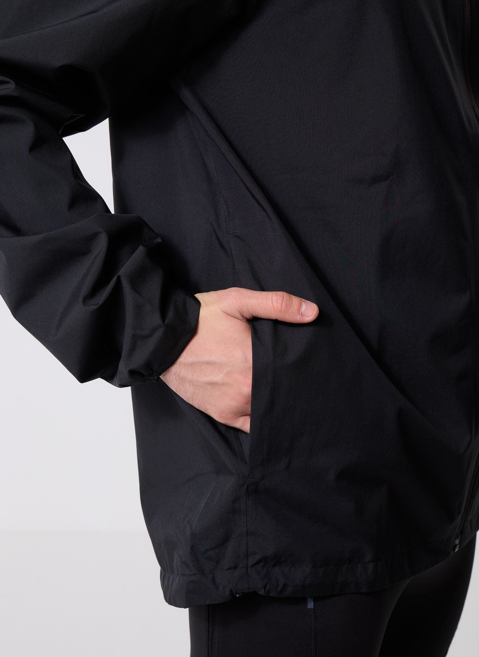 Windjacks Mt Ess 2L R Jkt heren zwart adidas performance Windjacks Mt Ess 2L R Jkt heren zwart Black