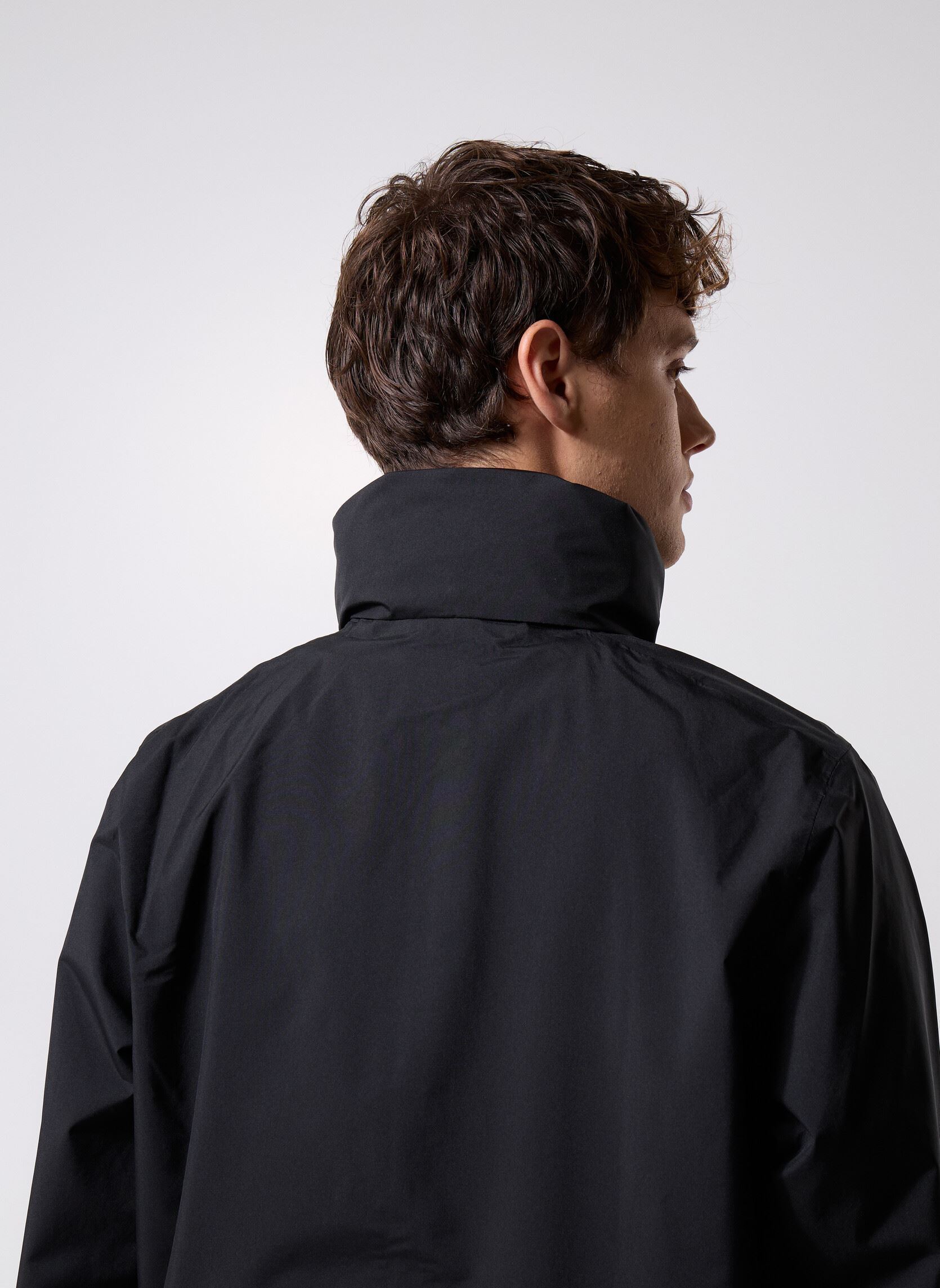 Windjacks Mt Ess 2L R Jkt heren zwart adidas performance Windjacks Mt Ess 2L R Jkt heren zwart Black