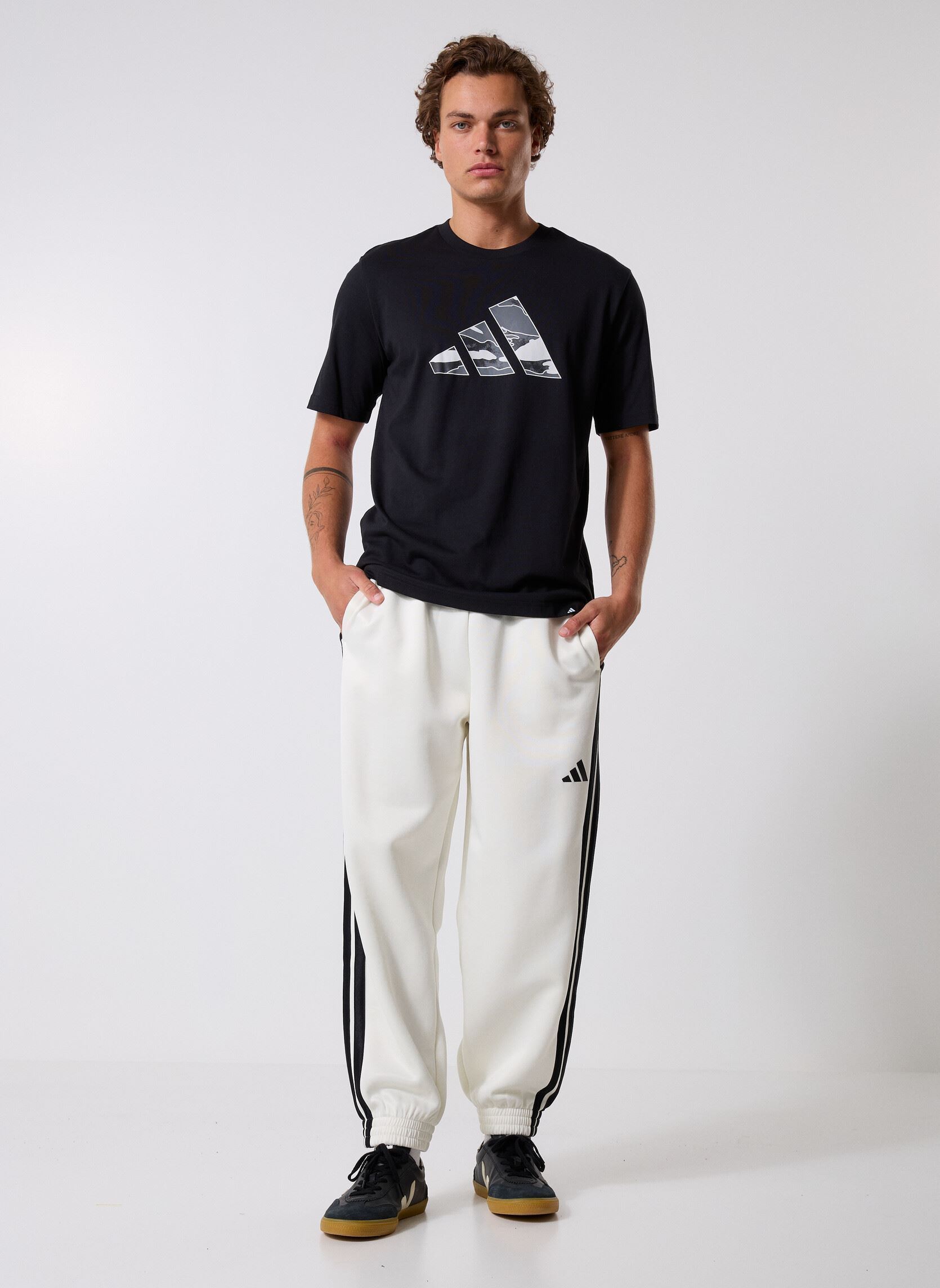 Tee-shirts manches courtes M CAMO LOGO T homme noir adidas sportswear Tee-shirts manches courtes M CAMO LOGO T homme noir BLACK