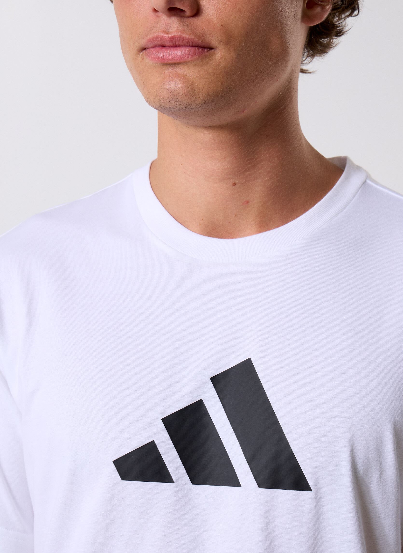 Tee-shirts manches courtes M FI 3BAR TEE homme blanc adidas sportswear Tee-shirts manches courtes M FI 3BAR TEE homme blanc White