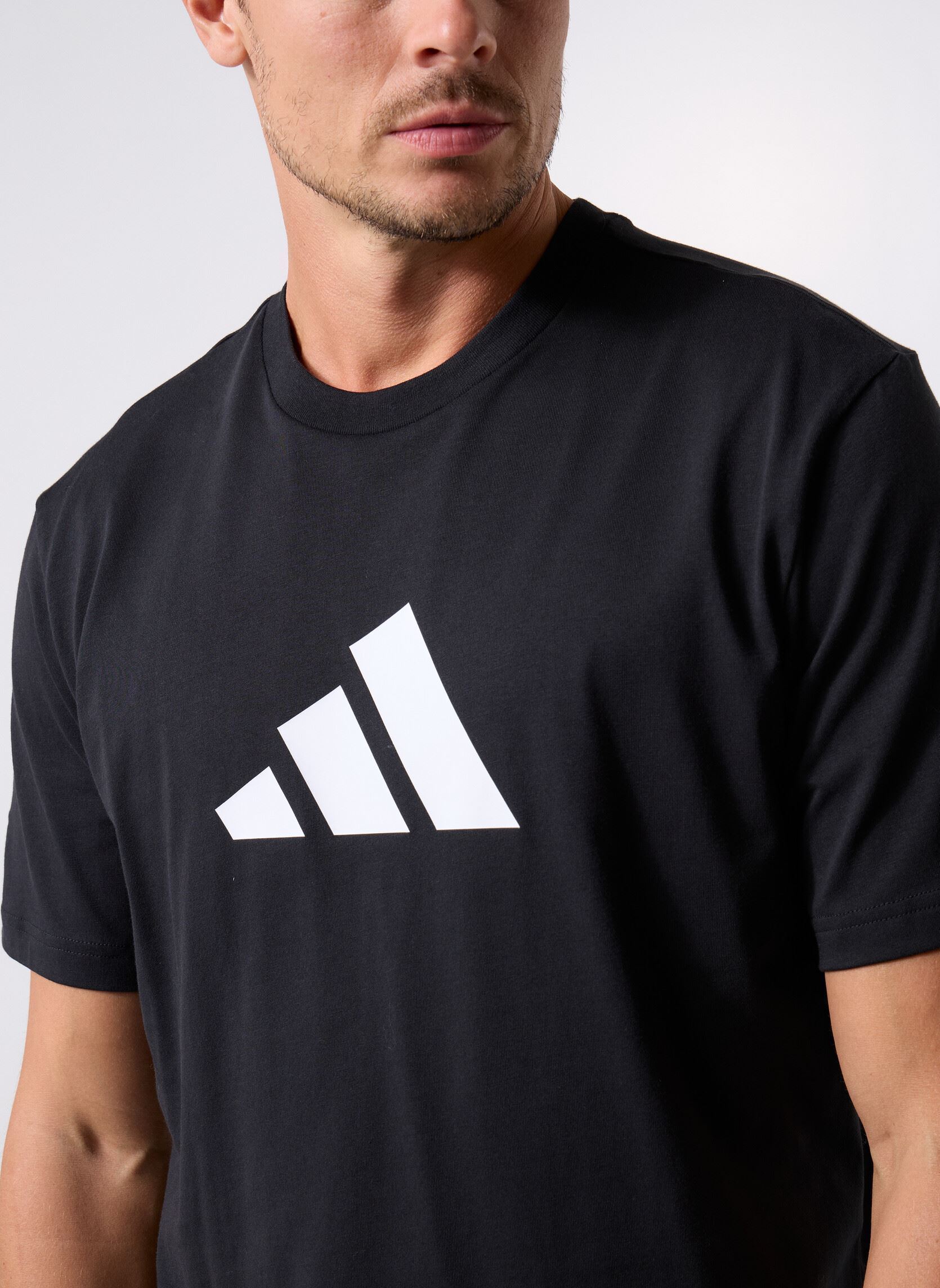 Tee-shirts manches courtes M FI 3BAR TEE homme noir adidas sportswear Tee-shirts manches courtes M FI 3BAR TEE homme noir Black