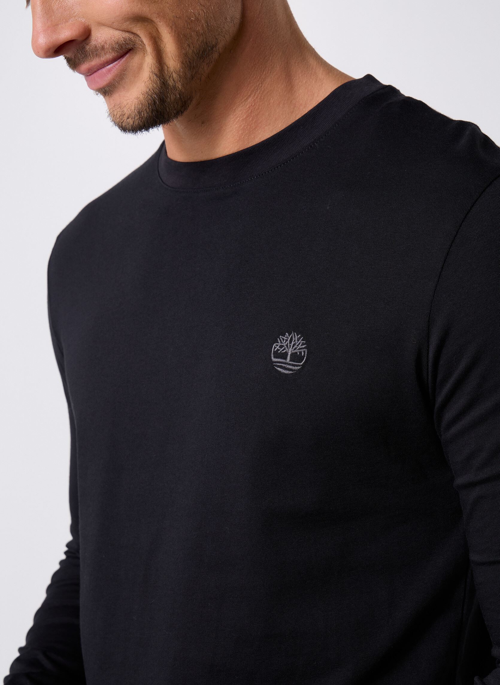 Tee-shirts Dunstan River Long Sleeve Tee homme noir Timberland Tee-shirts Dunstan River Long Sleeve Tee homme noir BLACK/PAVEMENT